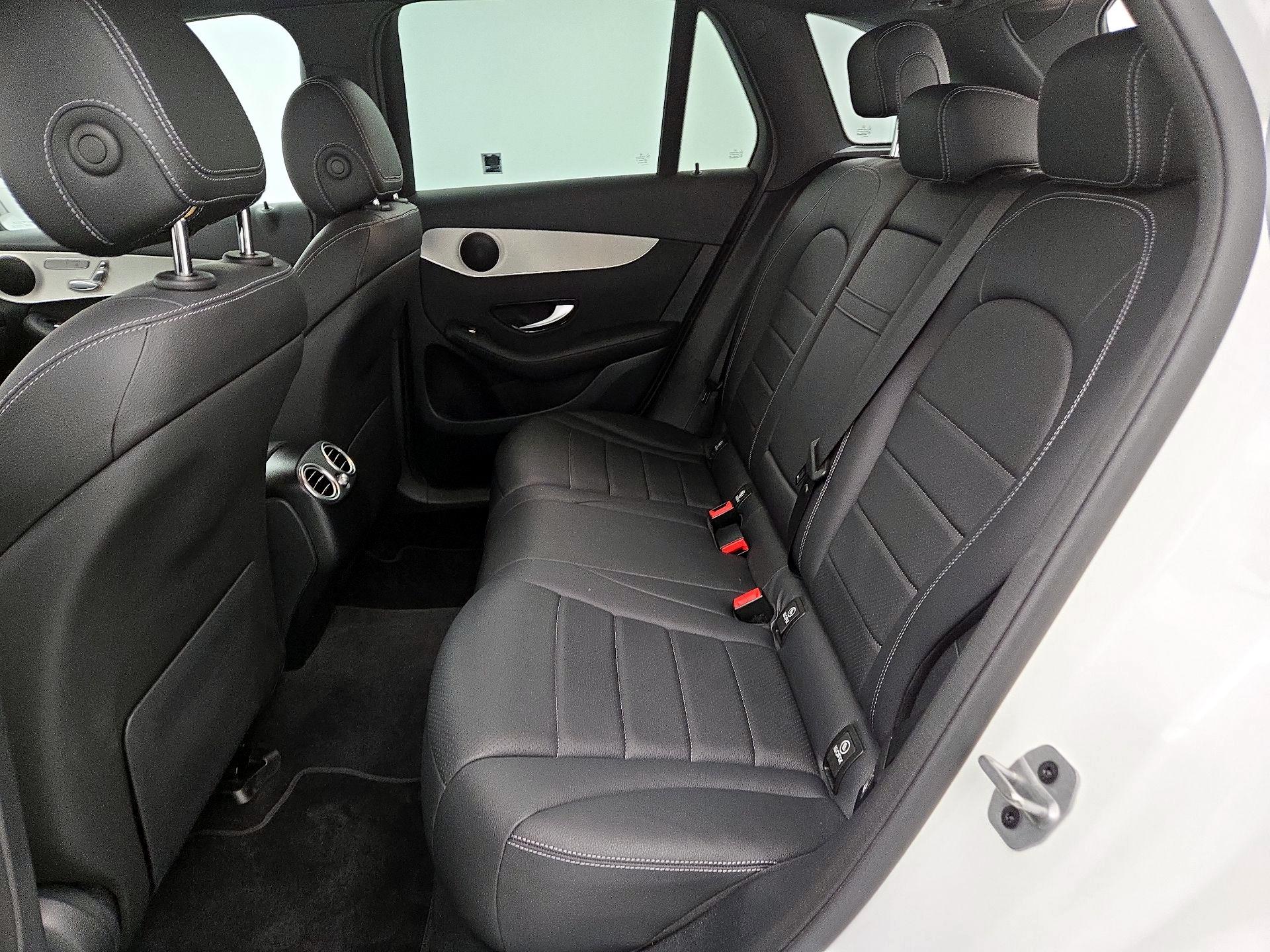 Thumbnail: 2022 Mercedes-Benz GLC - 20