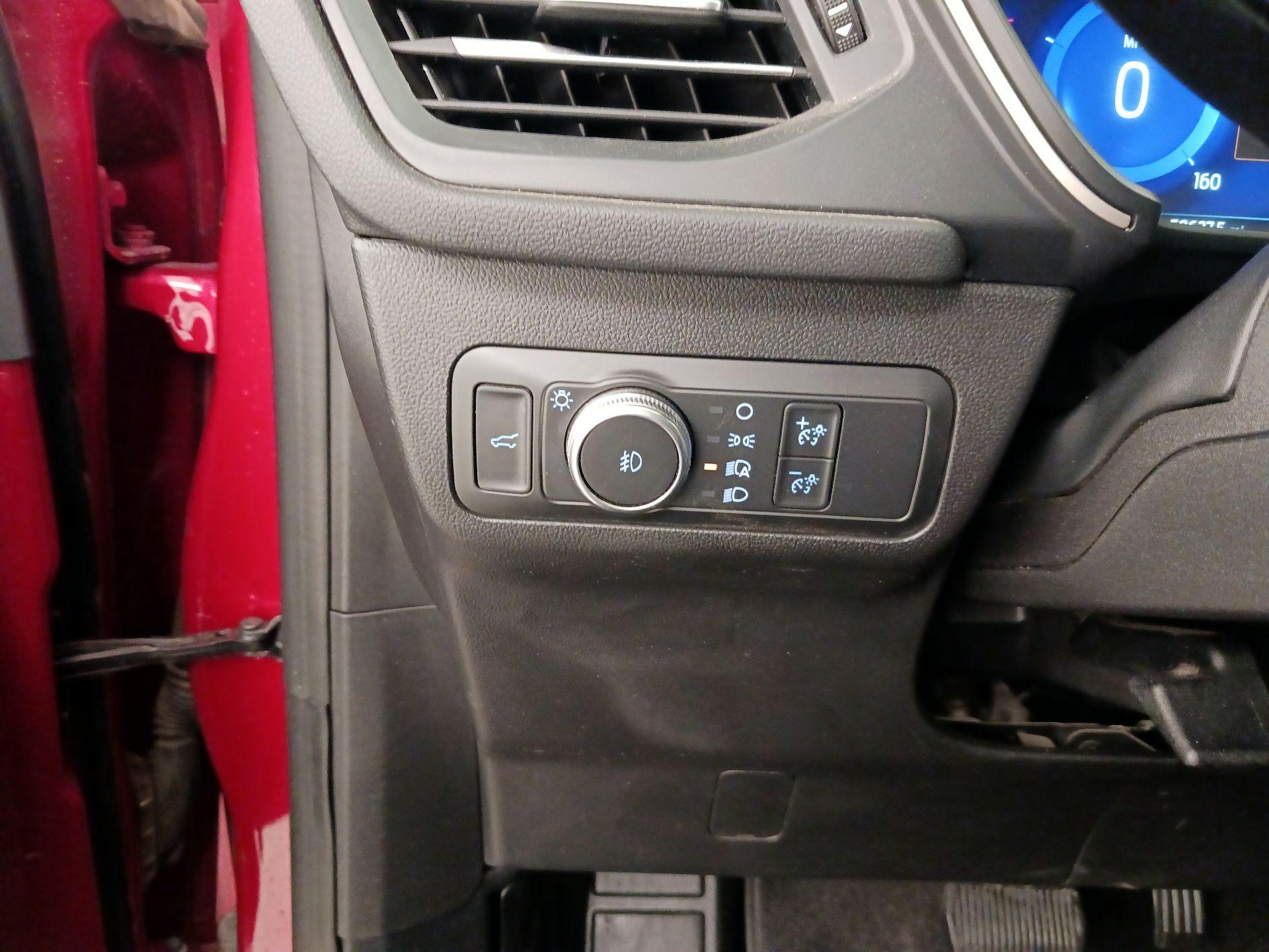 Thumbnail: 2022 Ford Escape - 13