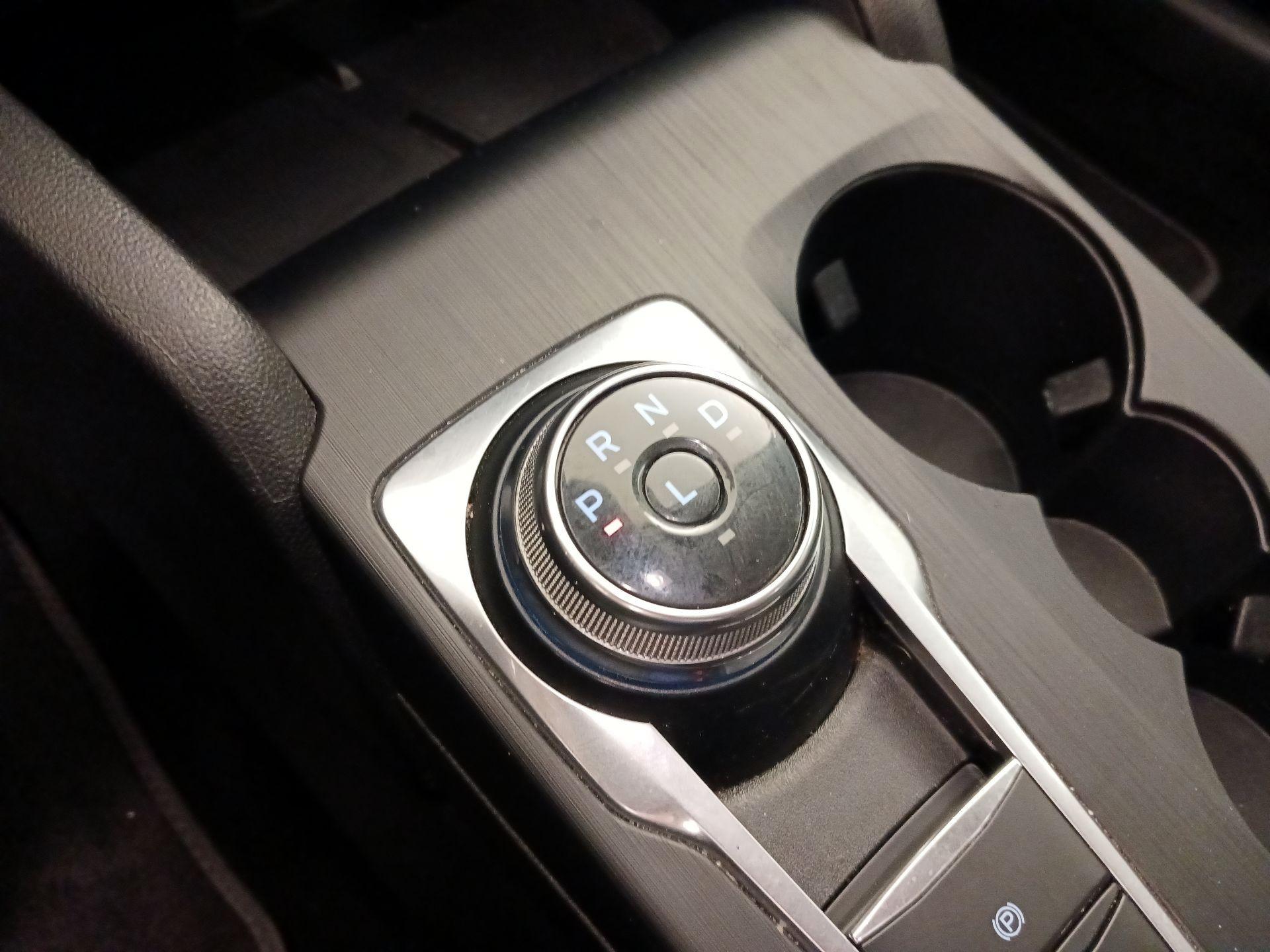 Thumbnail: 2022 Ford Escape - 17