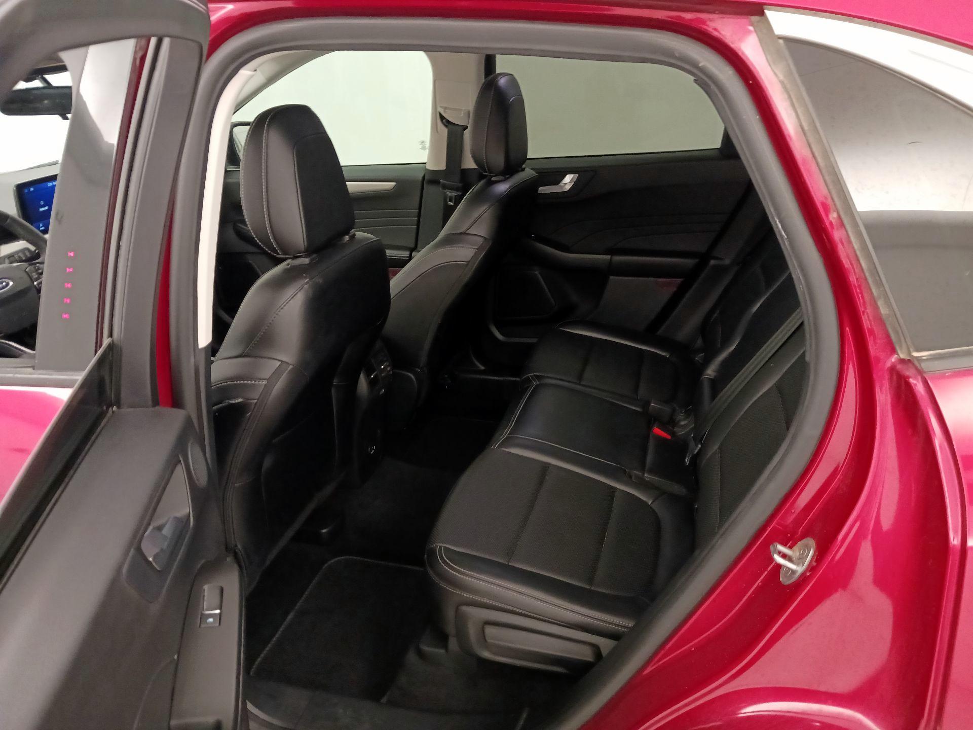 Thumbnail: 2022 Ford Escape - 19