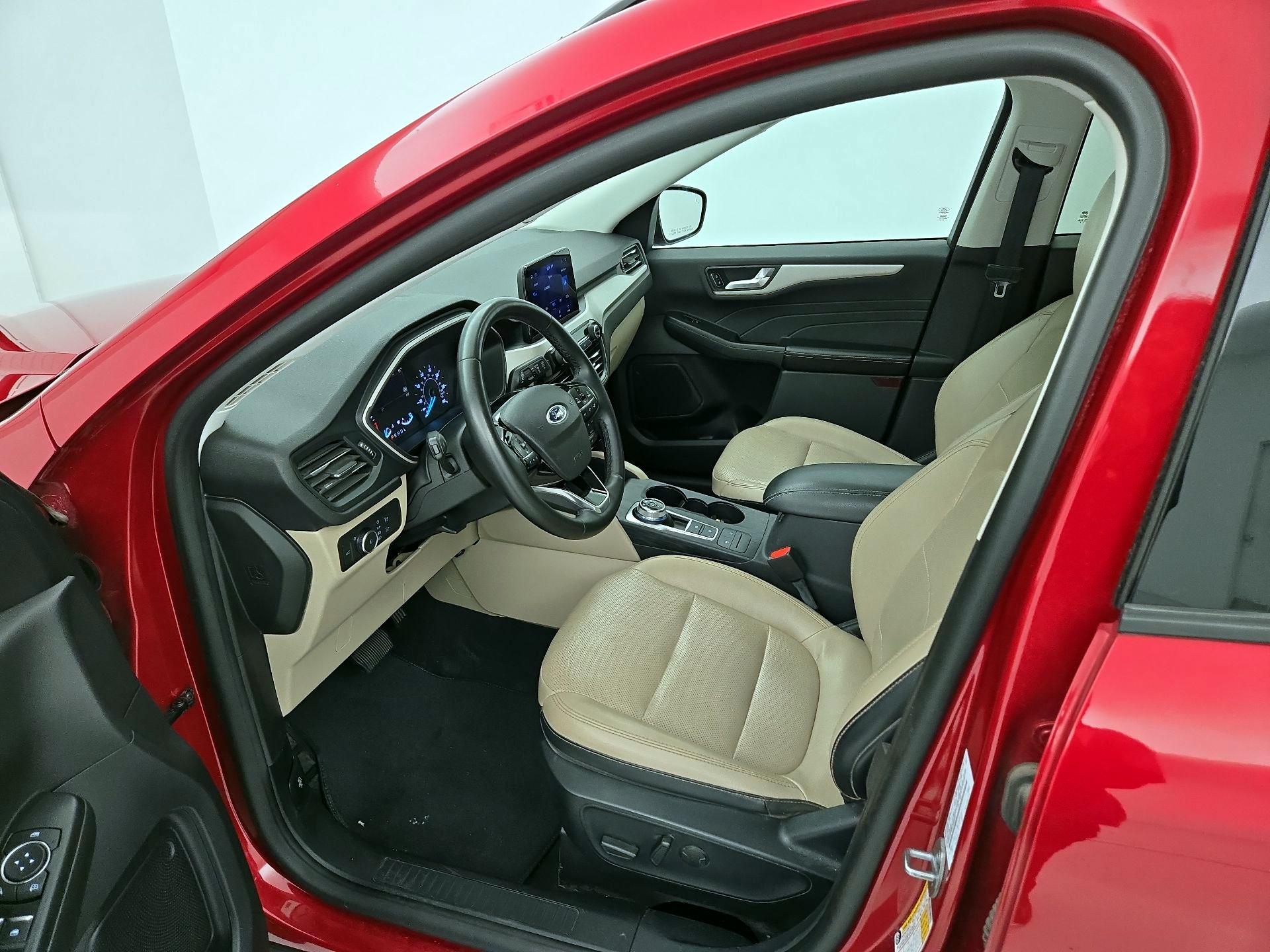 Thumbnail: 2022 Ford Escape - 11