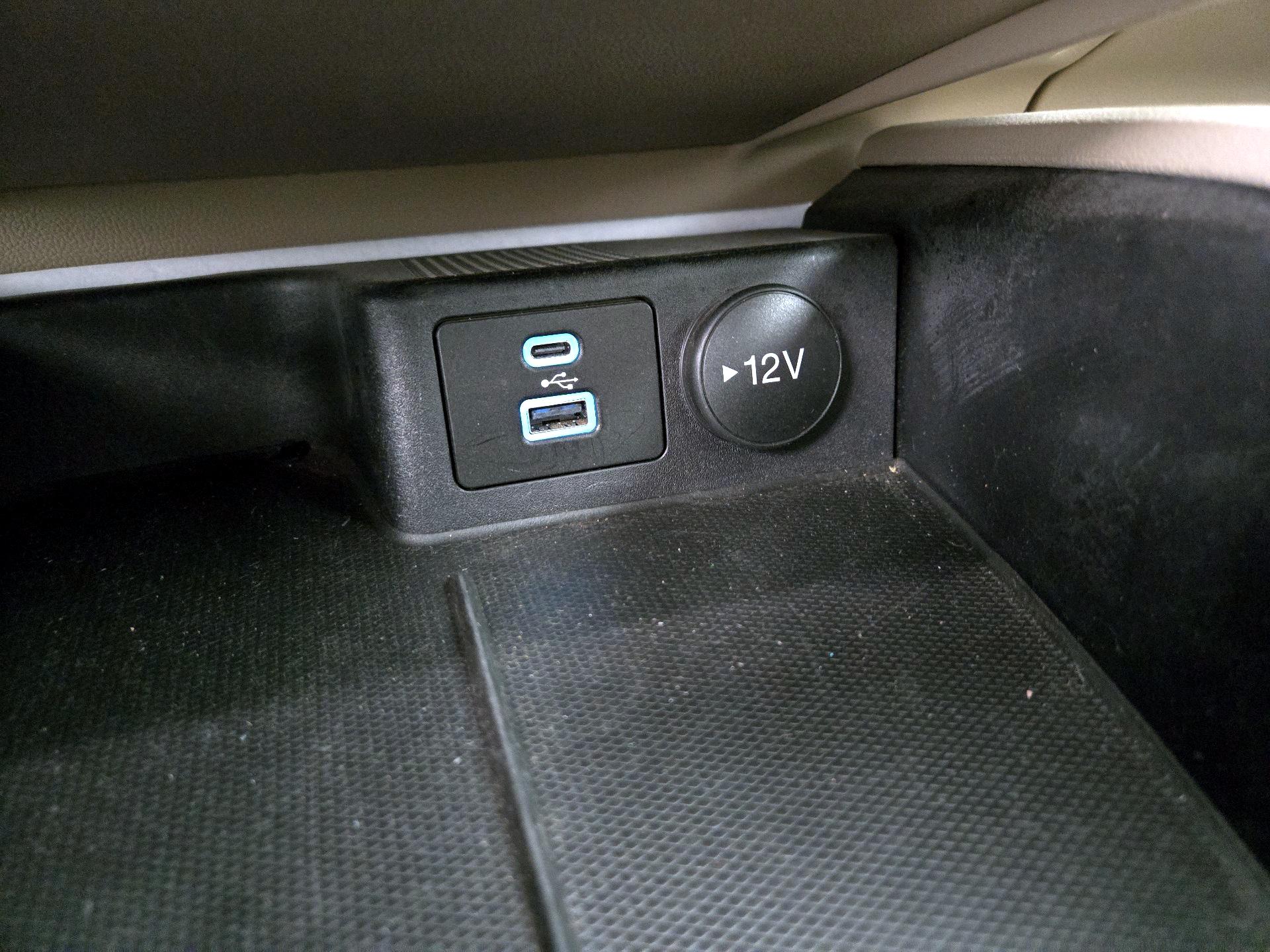 Thumbnail: 2022 Ford Escape - 18