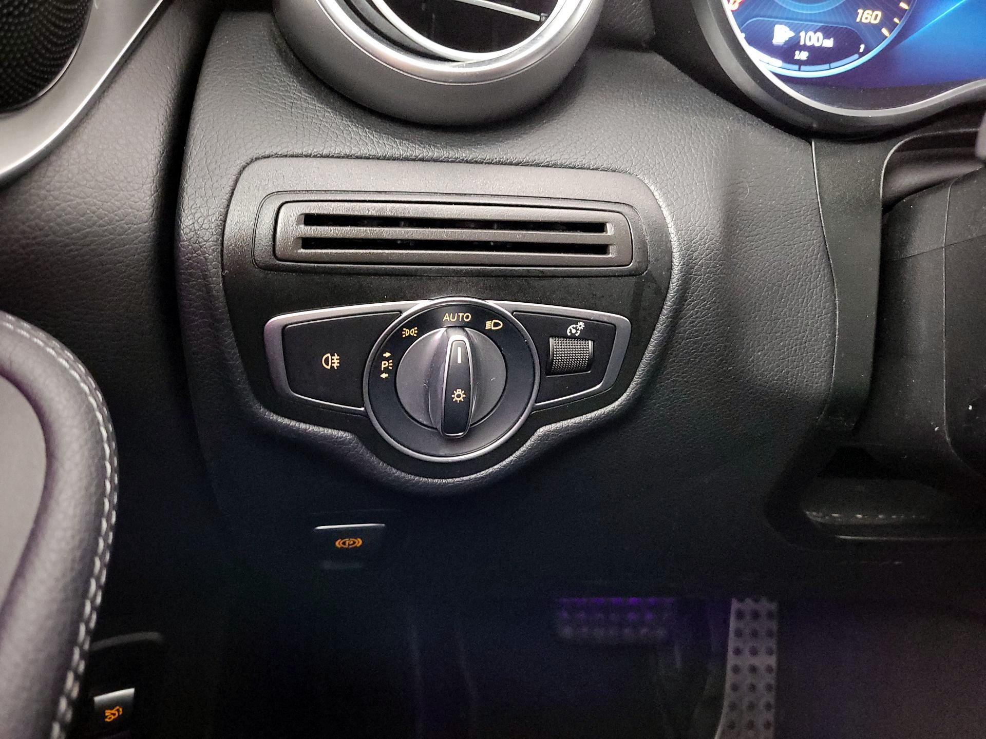 Thumbnail: 2022 Mercedes-Benz GLC - 13