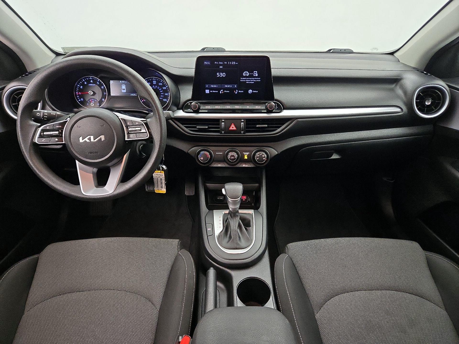 Thumbnail: 2024 Kia Forte - 9