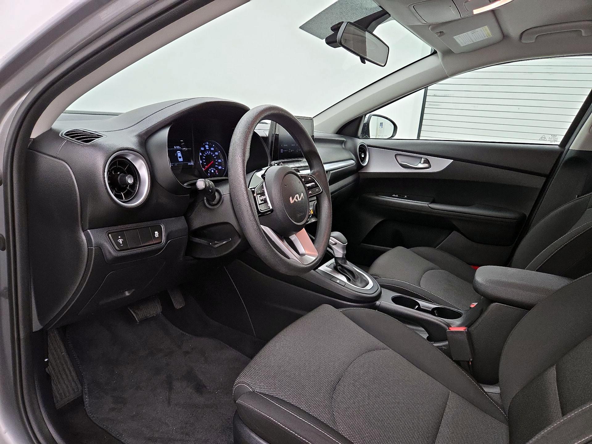 Thumbnail: 2024 Kia Forte - 11