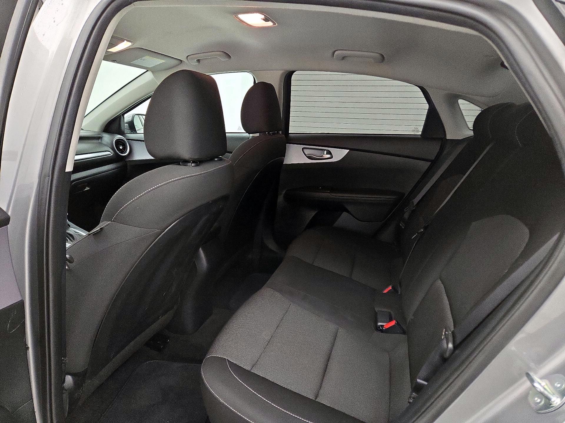 Thumbnail: 2024 Kia Forte - 18