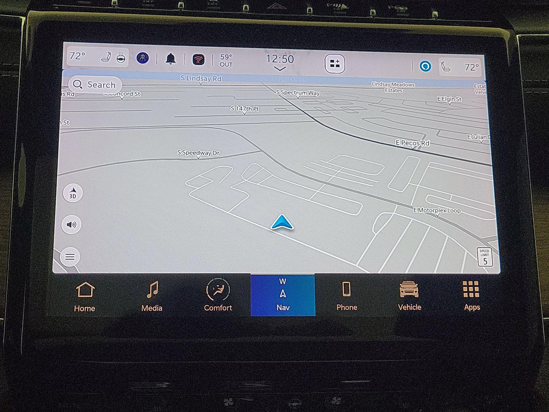 Thumbnail: 2022 Jeep Grand Cherokee - 14