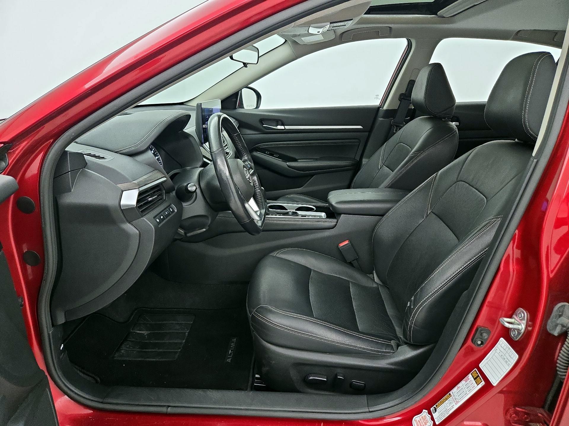 Thumbnail: 2023 Nissan Altima - 11