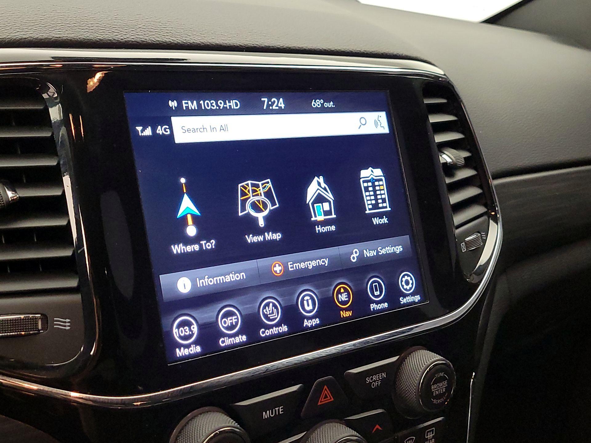 Thumbnail: 2021 Jeep Grand Cherokee - 14