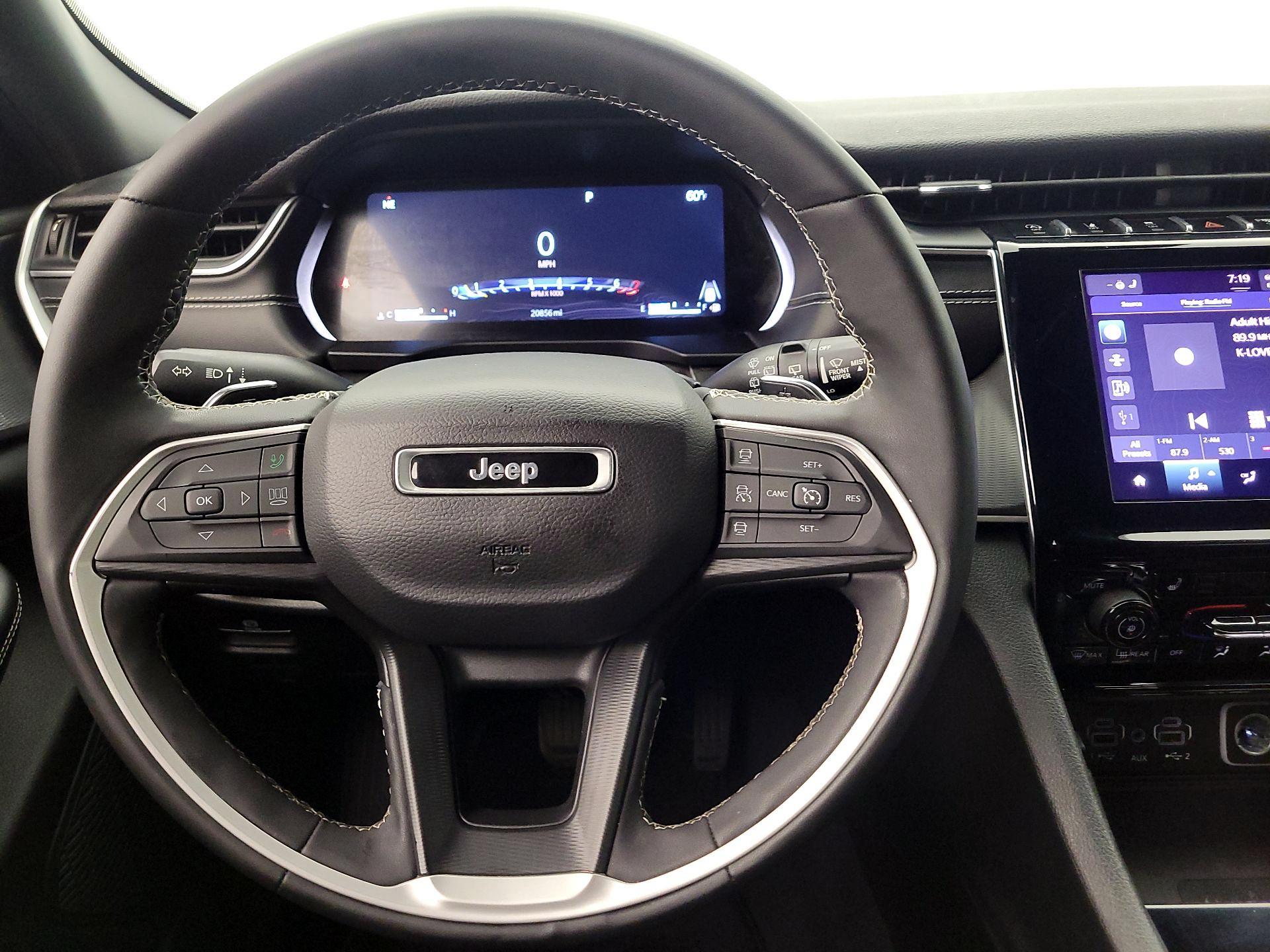 Thumbnail: 2023 Jeep Grand Cherokee - 10