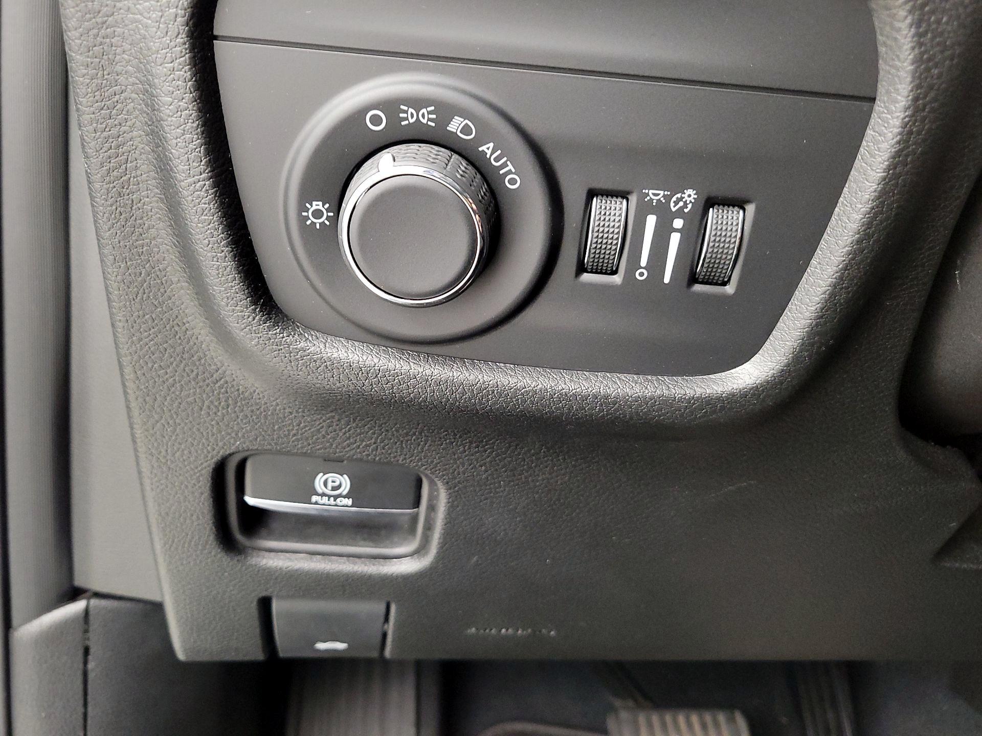 Thumbnail: 2023 Jeep Grand Cherokee - 13