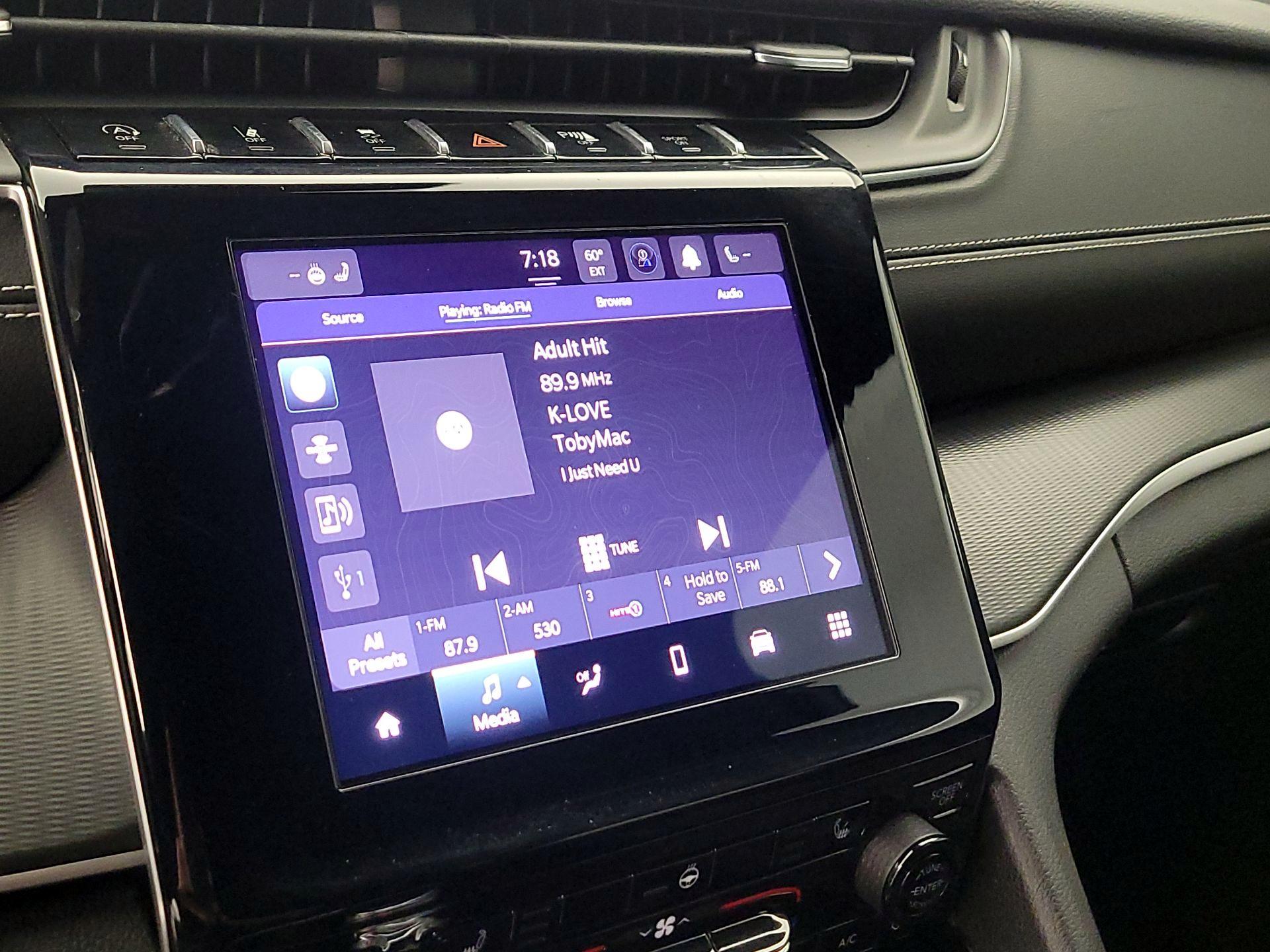 Thumbnail: 2023 Jeep Grand Cherokee - 15