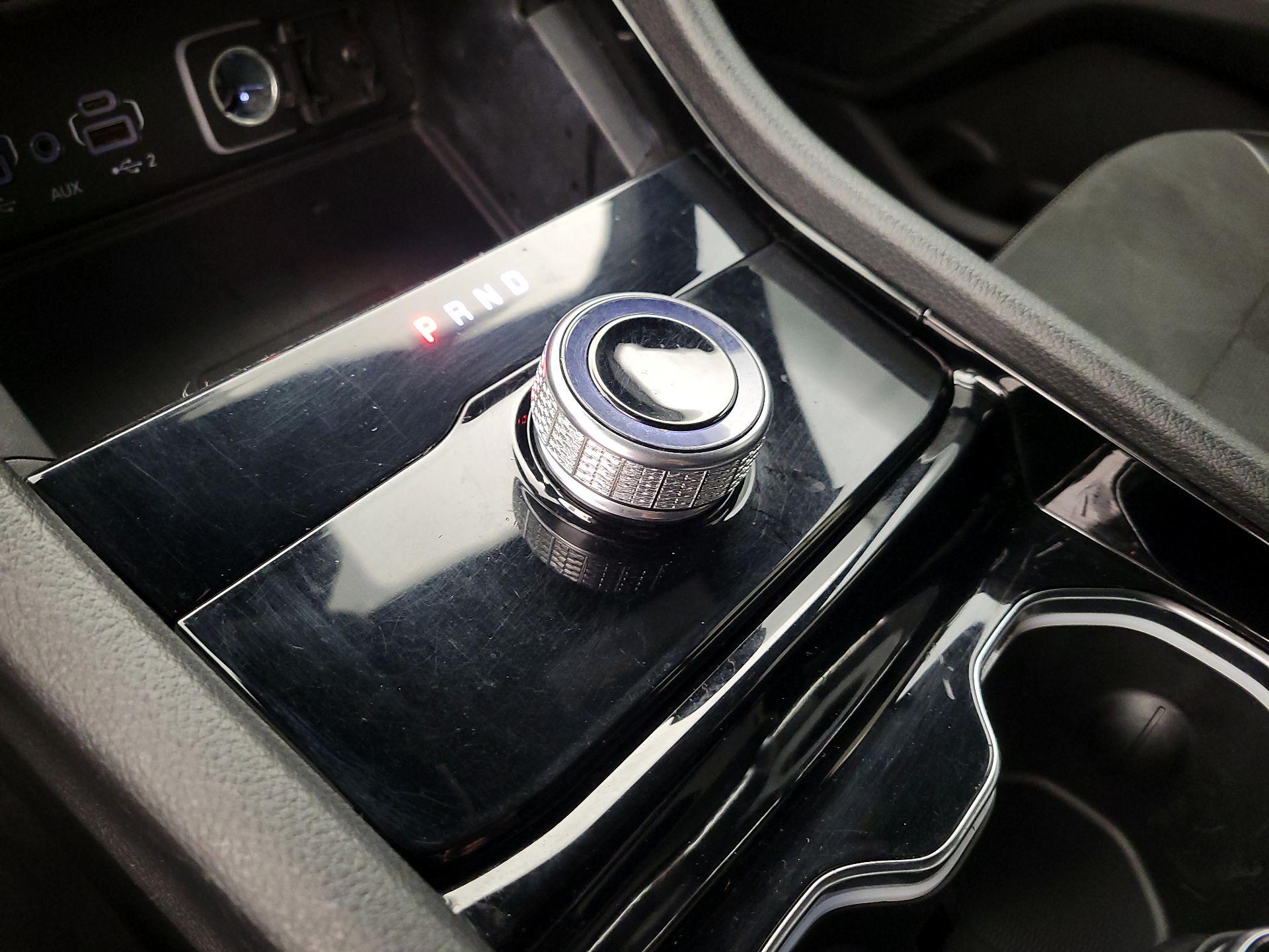 Thumbnail: 2023 Jeep Grand Cherokee - 17