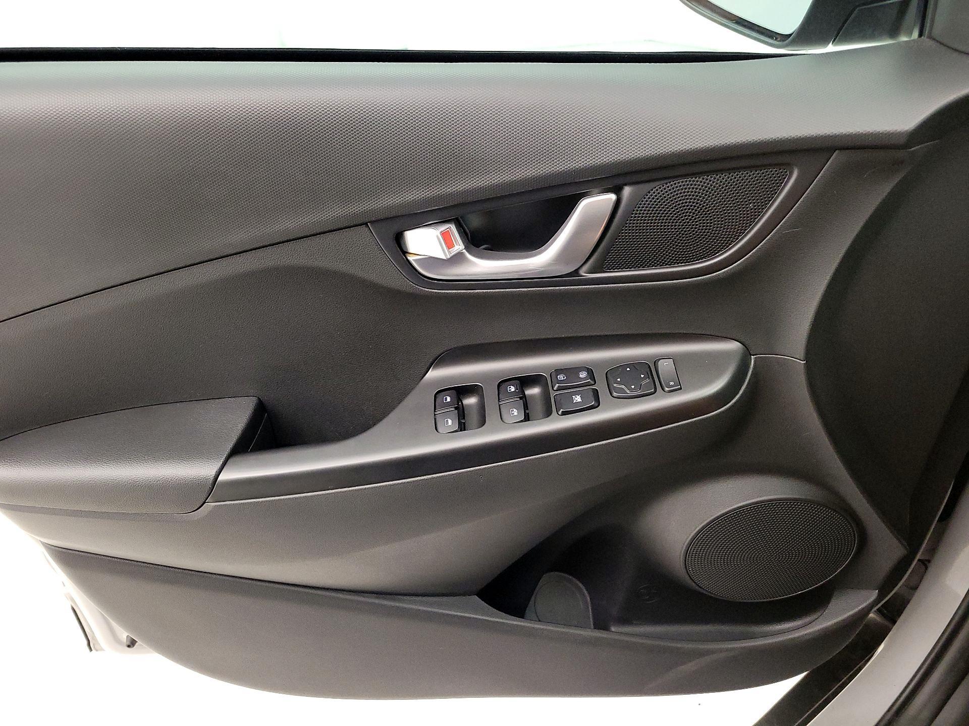 Thumbnail: 2023 Hyundai Kona - 12