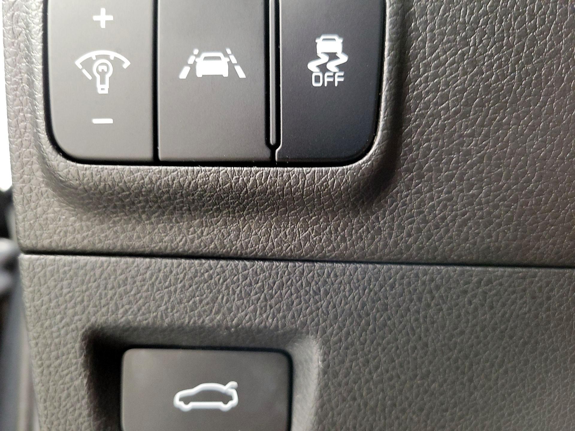 Thumbnail: 2022 Kia K5 - 13