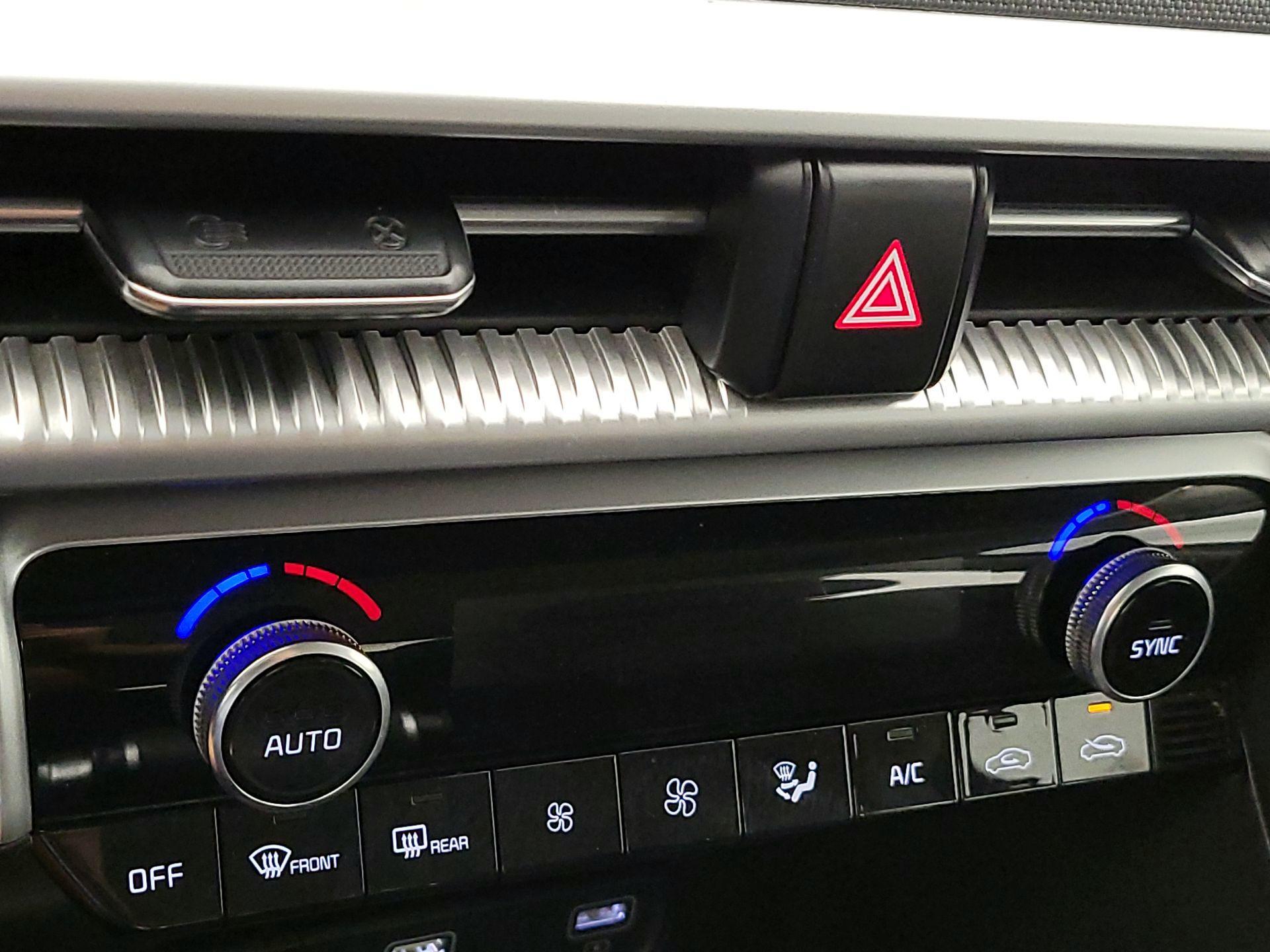 Thumbnail: 2022 Kia K5 - 16