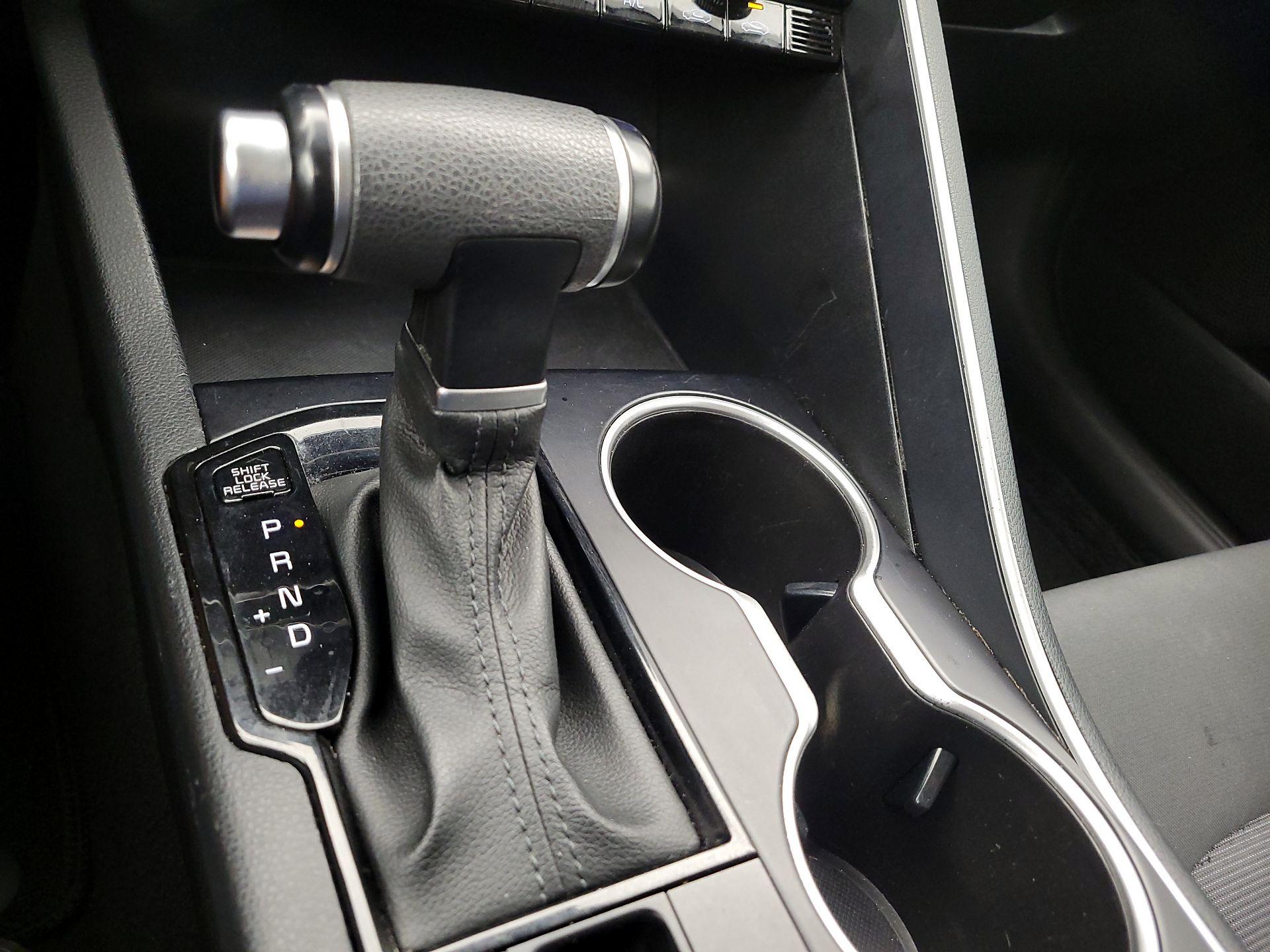 Thumbnail: 2022 Kia K5 - 17