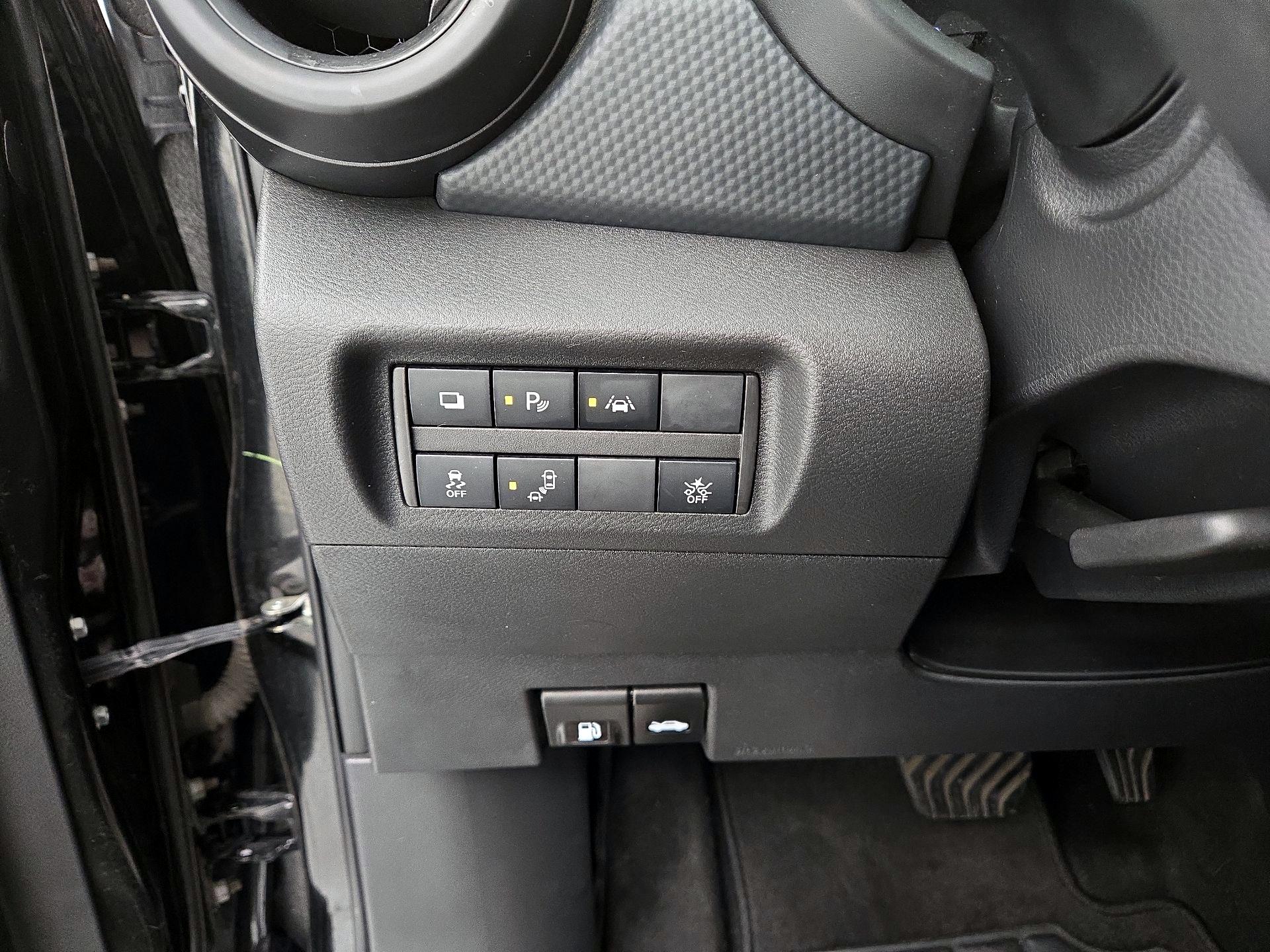 Thumbnail: 2021 Nissan Kicks - 13