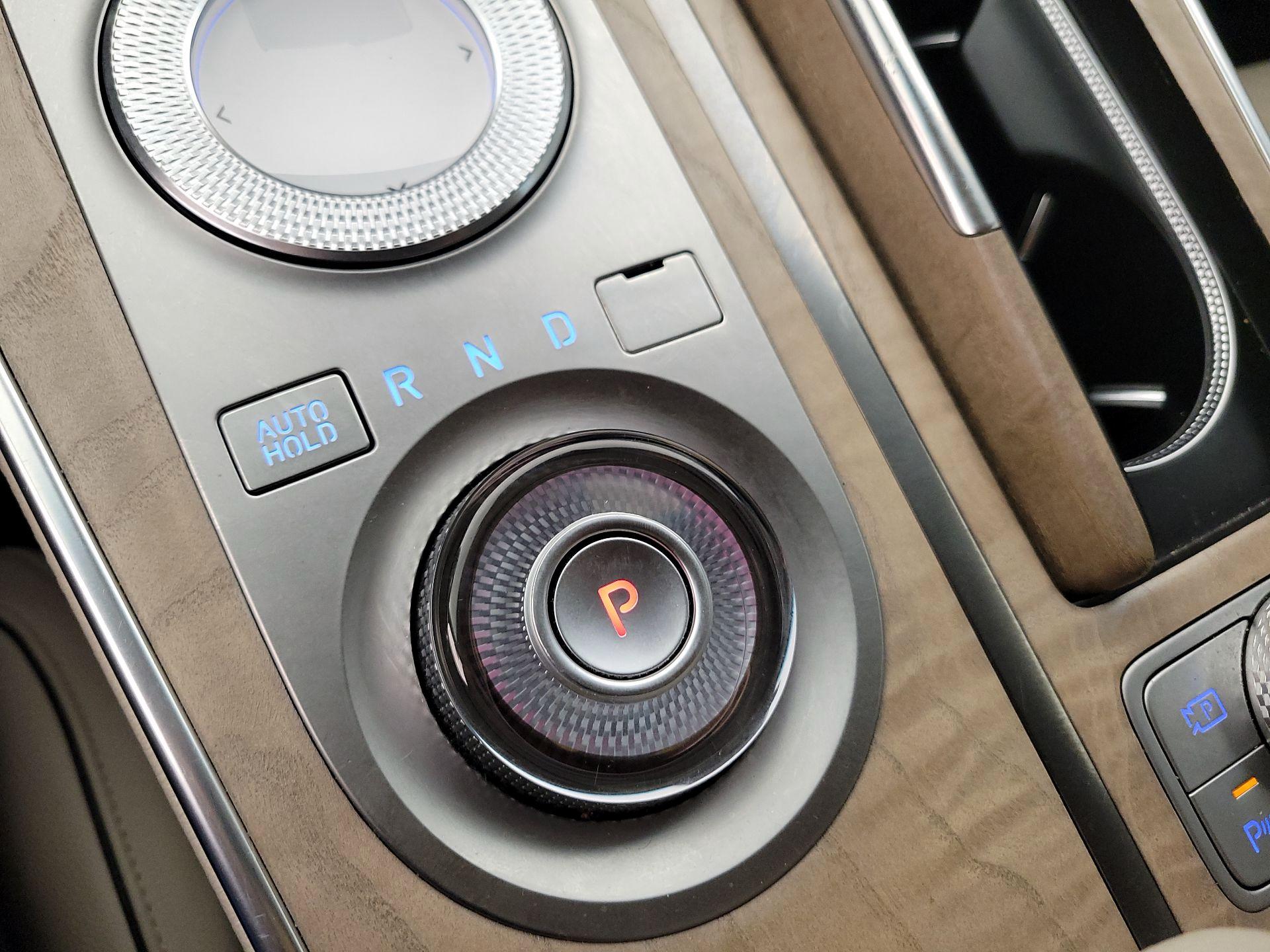 Thumbnail: 2021 Genesis GV80 - 18