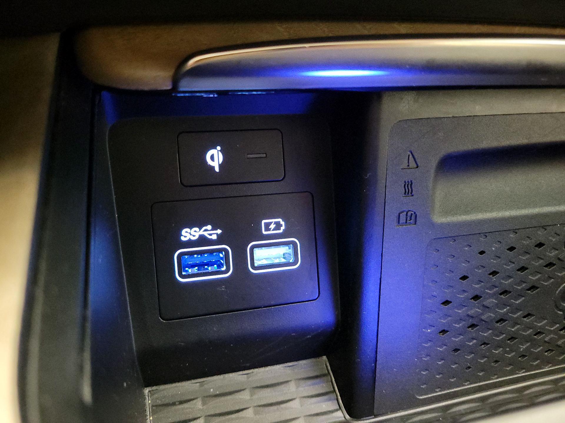 Thumbnail: 2021 Genesis GV80 - 19