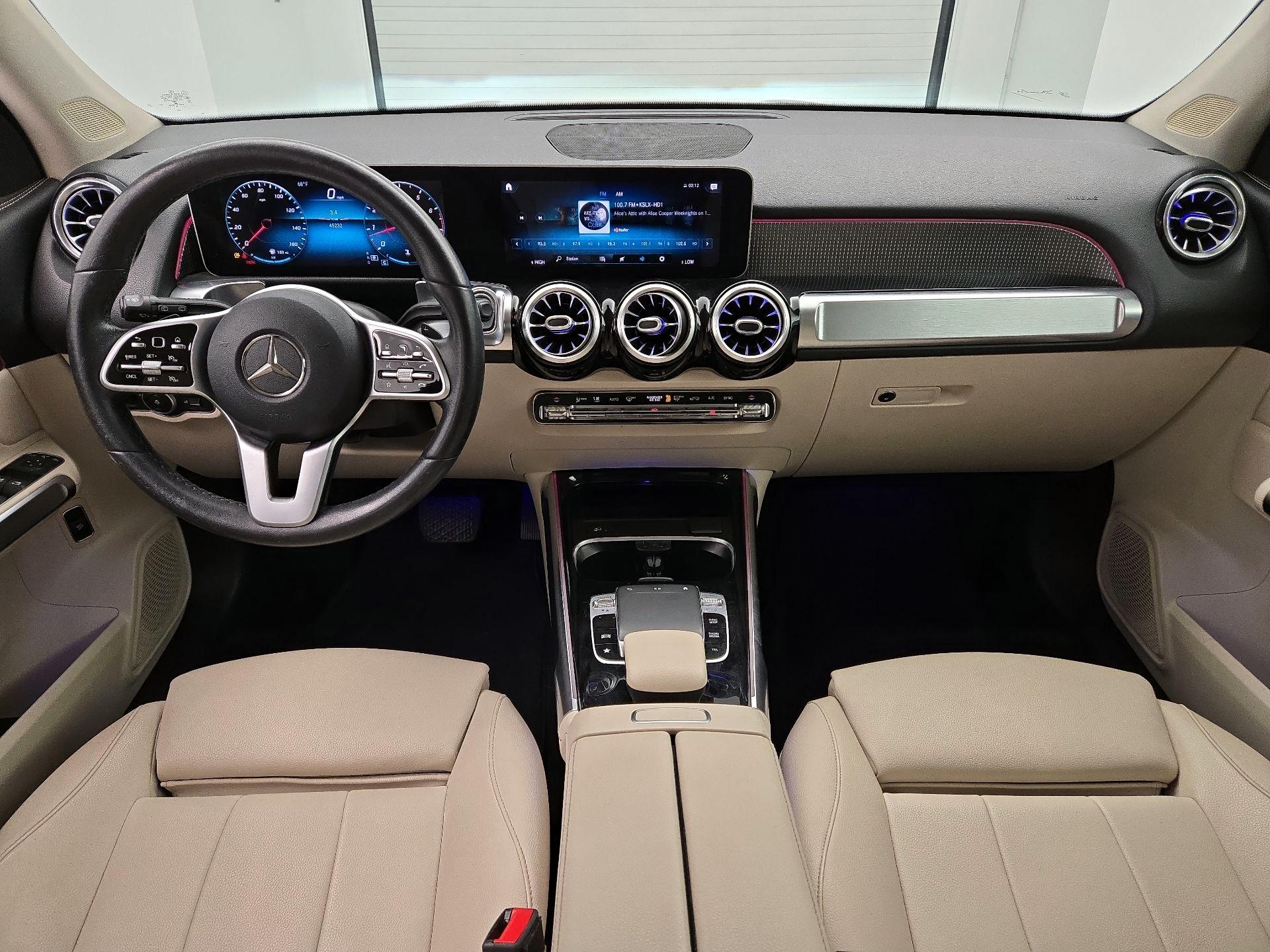 Thumbnail: 2020 Mercedes-Benz GLB - 9