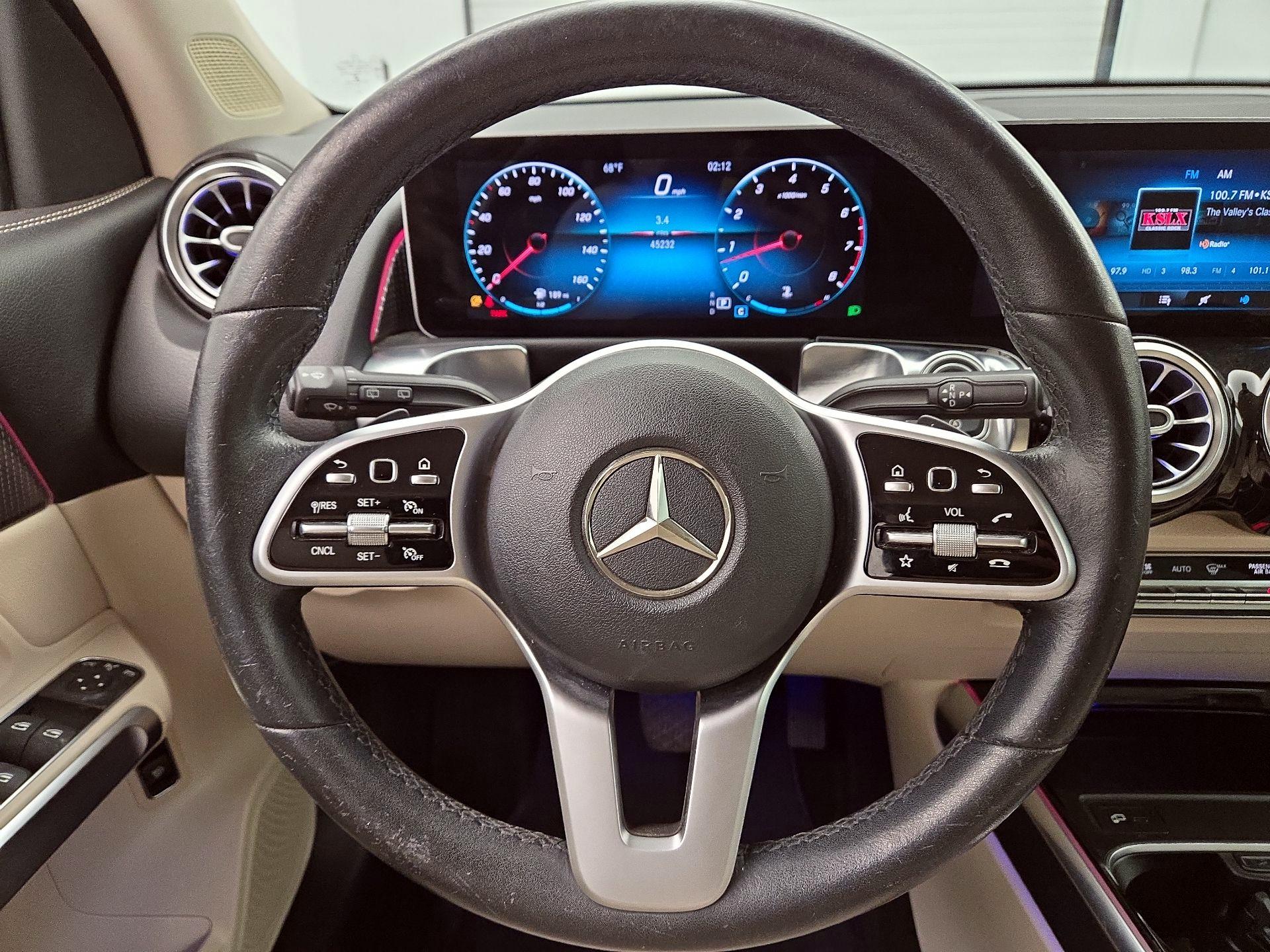 Thumbnail: 2020 Mercedes-Benz GLB - 10