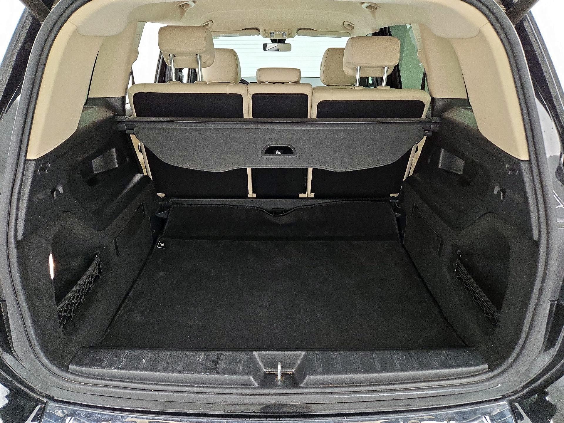 Thumbnail: 2020 Mercedes-Benz GLB - 20