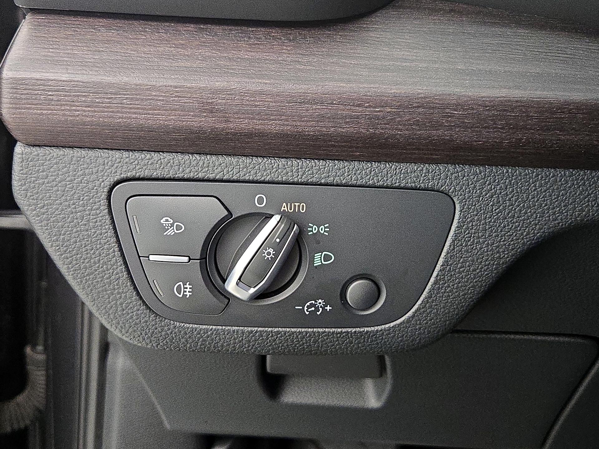 Thumbnail: 2022 Audi Q5 - 13