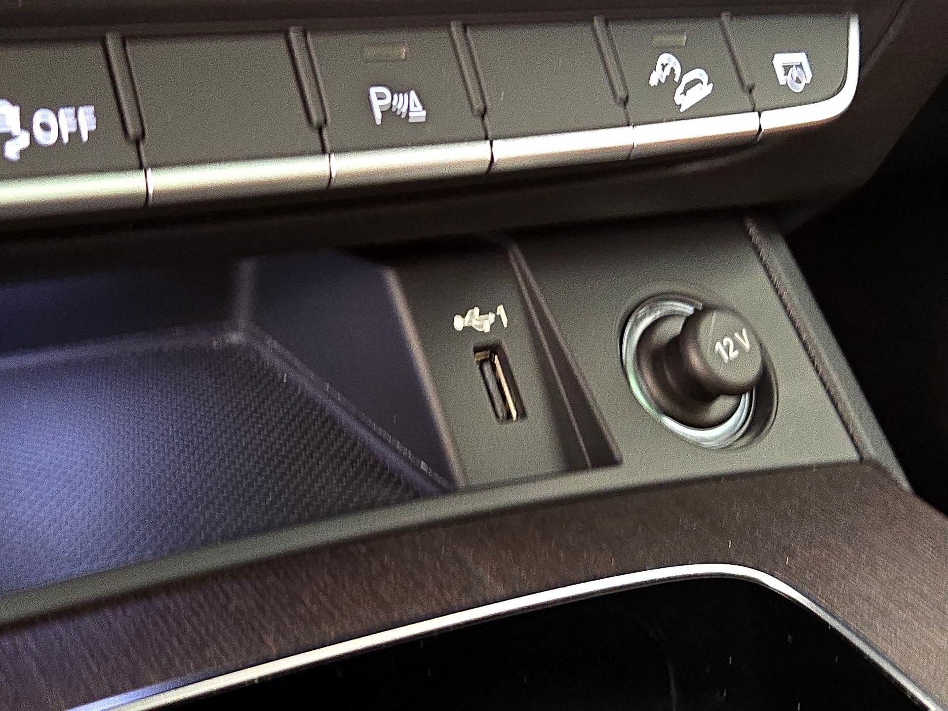 Thumbnail: 2022 Audi Q5 - 18