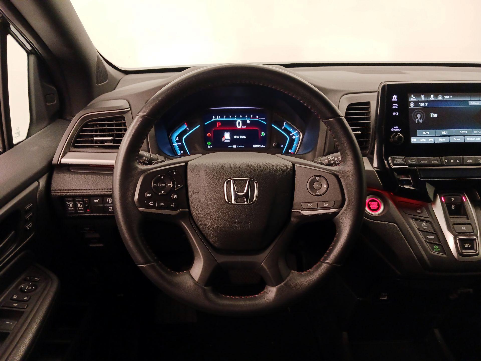 Thumbnail: 2023 Honda Odyssey - 10