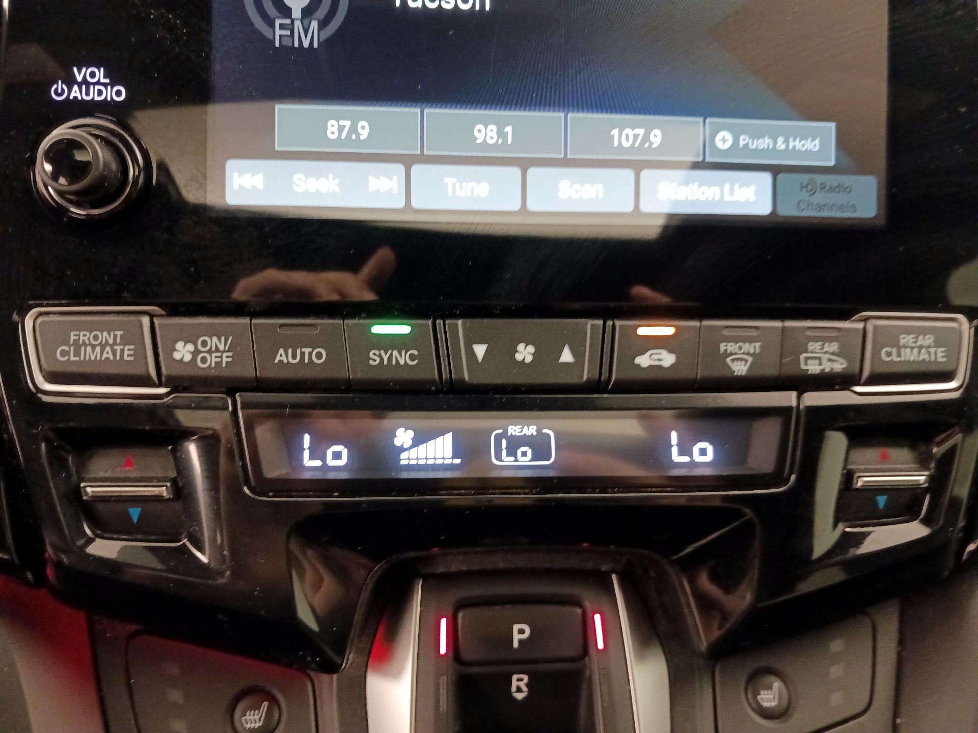 Thumbnail: 2023 Honda Odyssey - 17