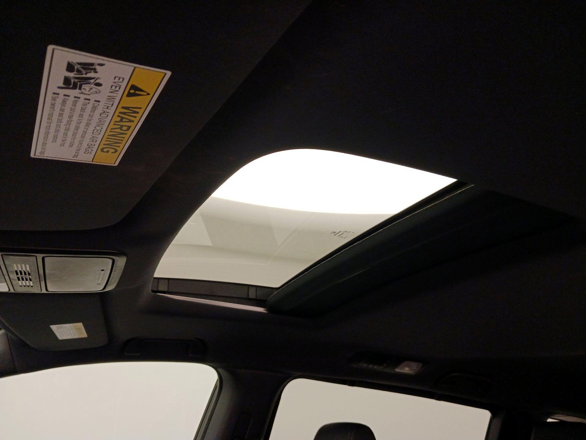 Thumbnail: 2023 Honda Odyssey - 20