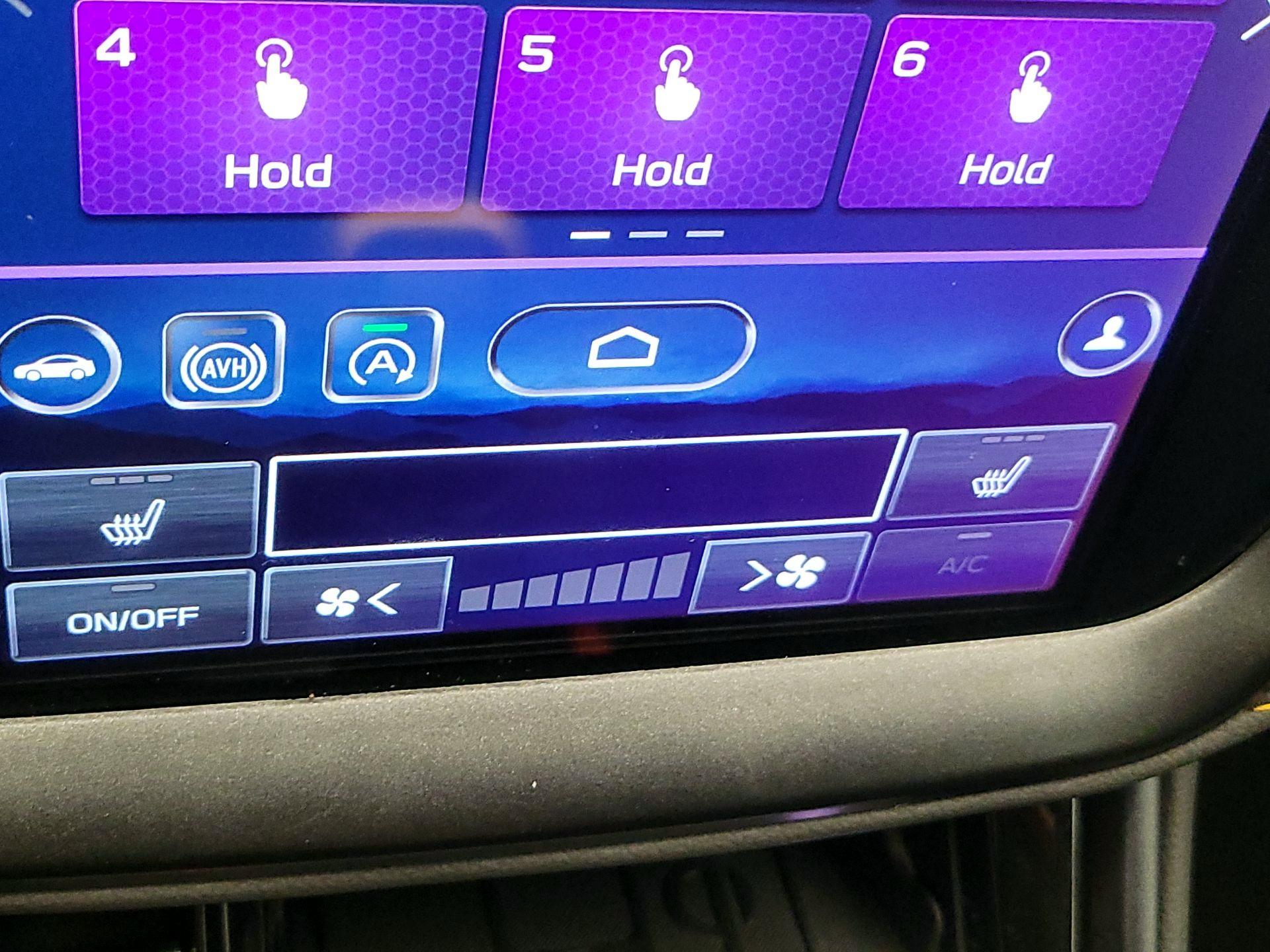 Thumbnail: 2022 Subaru Outback - 17