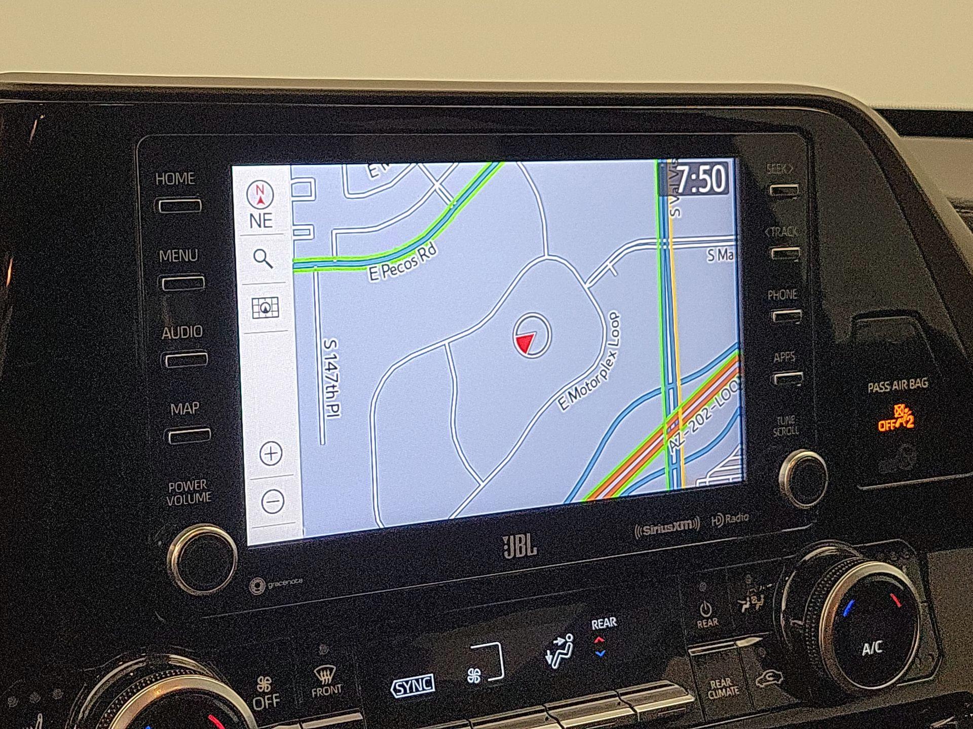 Thumbnail: 2021 Toyota Highlander - 14