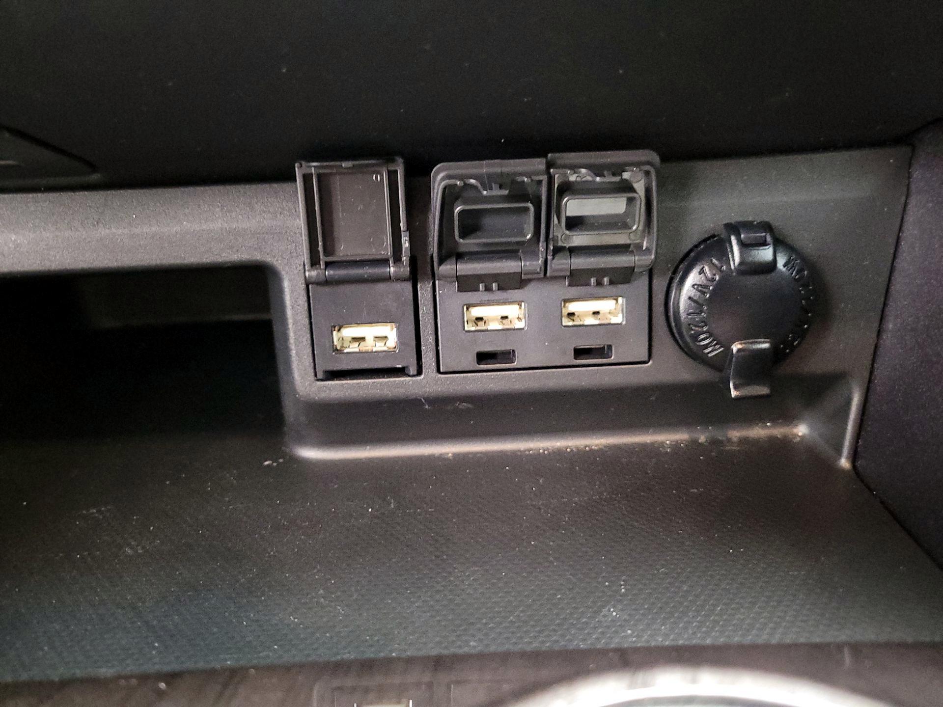 Thumbnail: 2021 Toyota Highlander - 19