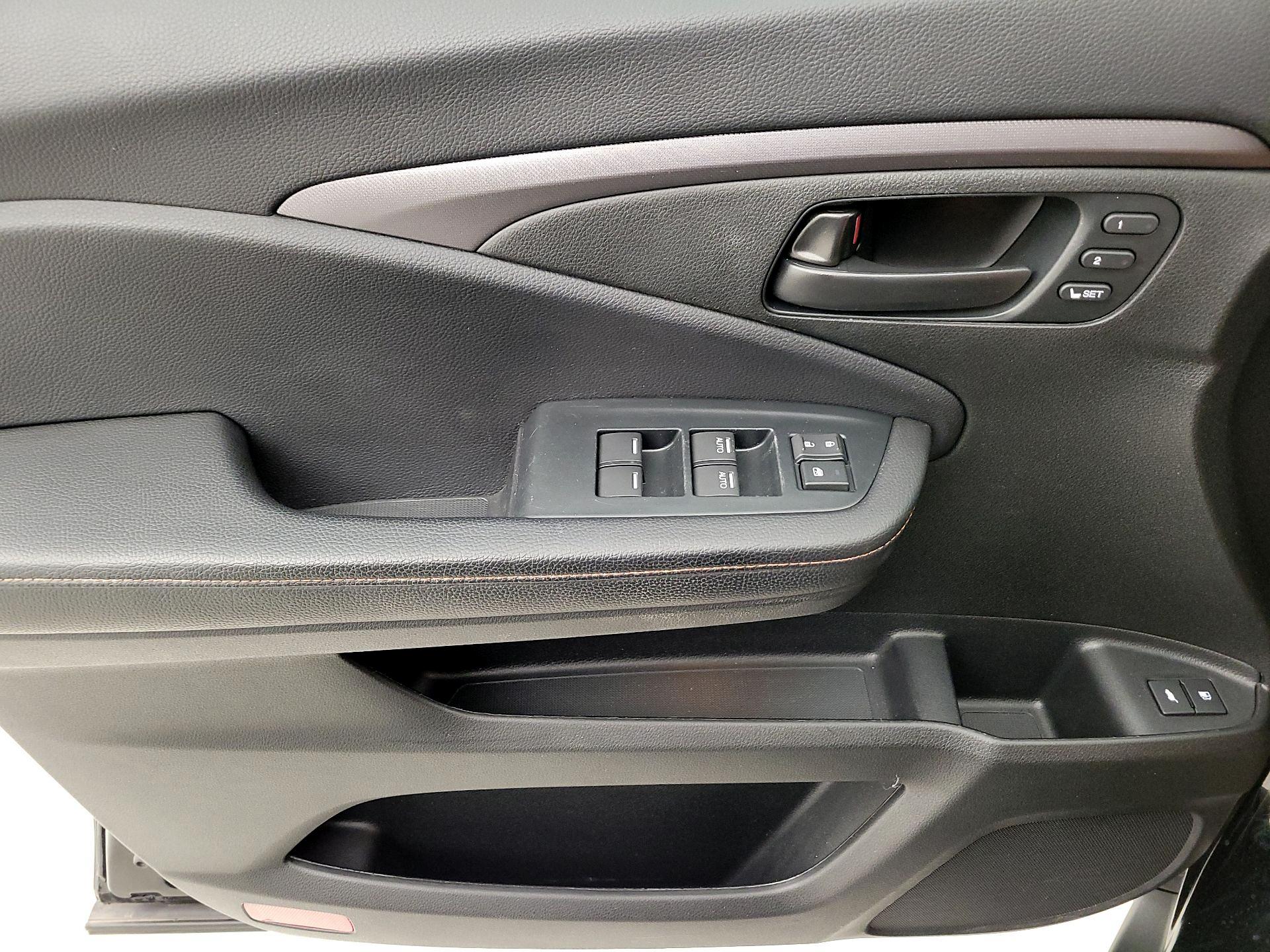 Thumbnail: 2023 Honda Passport - 12