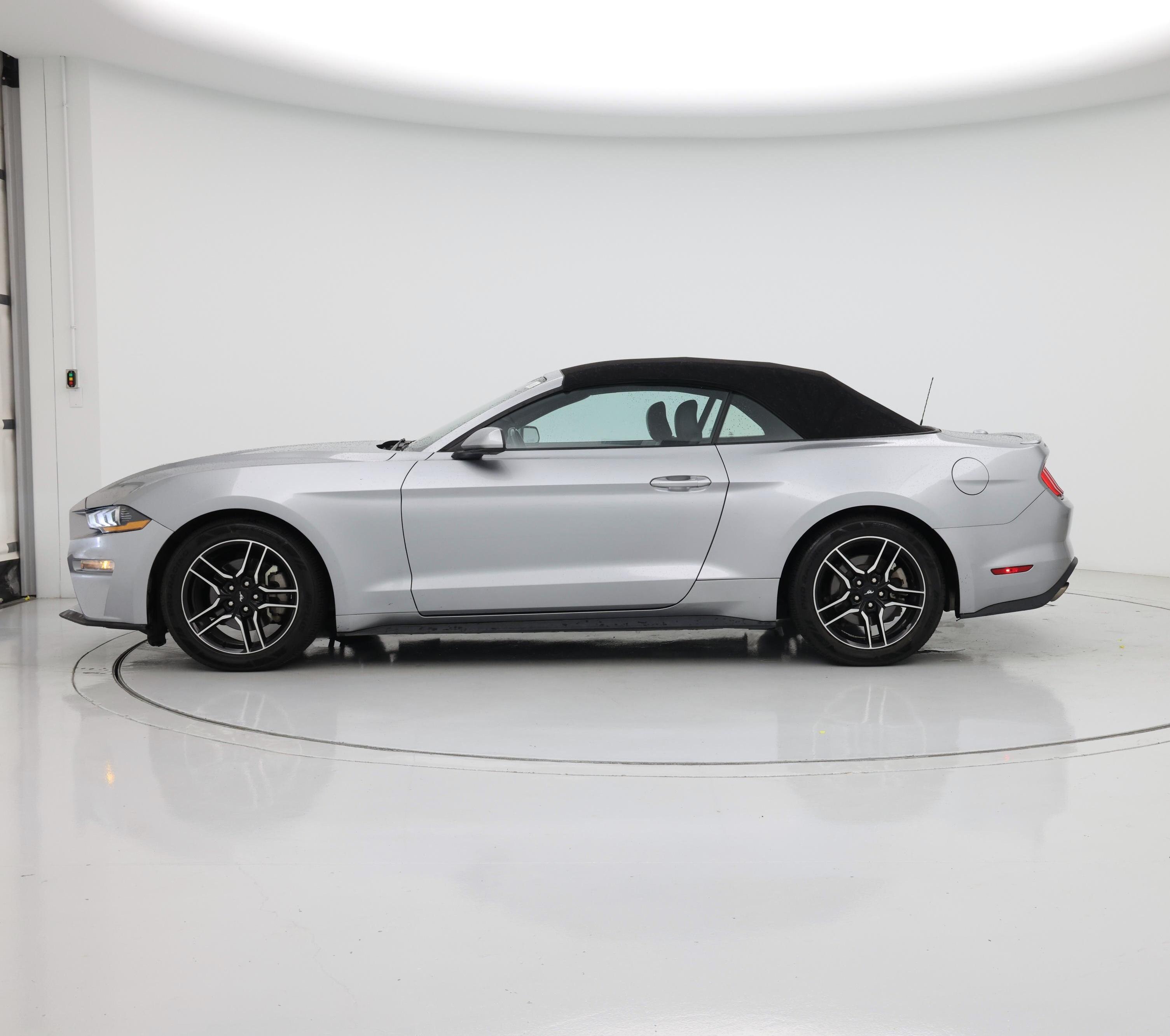 Thumbnail: 2023 Ford Mustang - 3