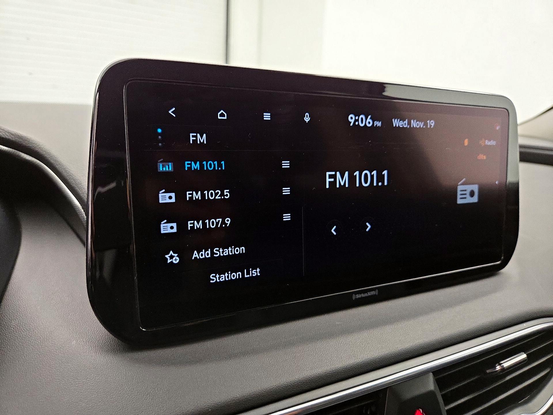 Thumbnail: 2023 Hyundai Santa Fe - 16