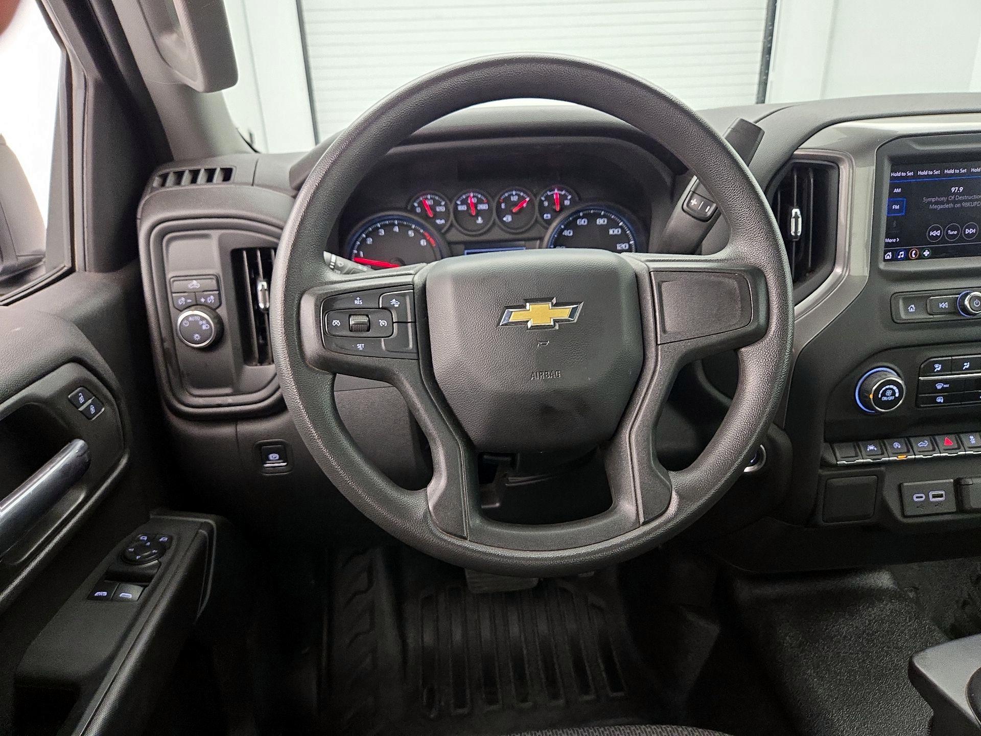 Thumbnail: 2024 Chevrolet Silverado 1500 - 10