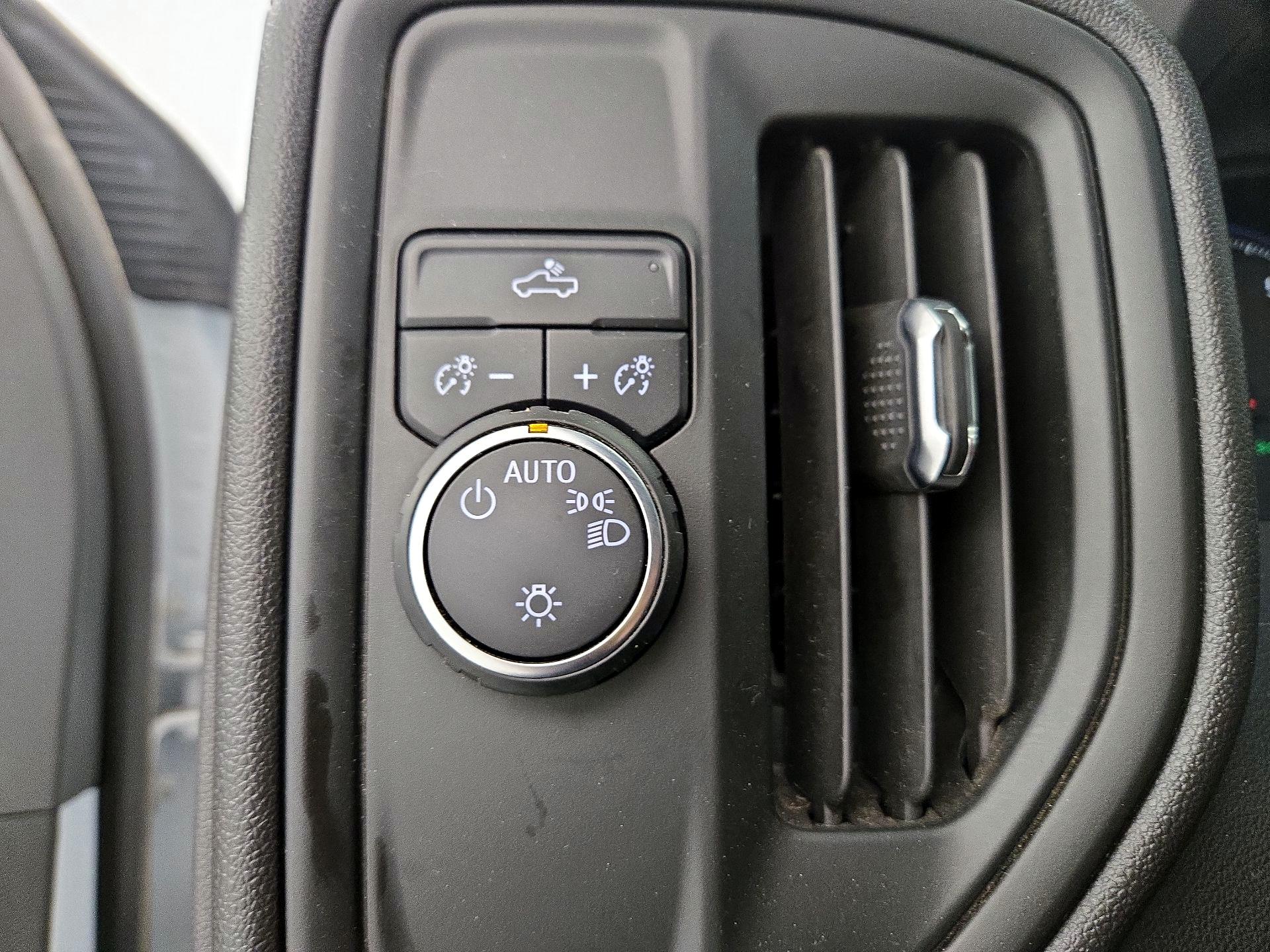 Thumbnail: 2024 Chevrolet Silverado 1500 - 13