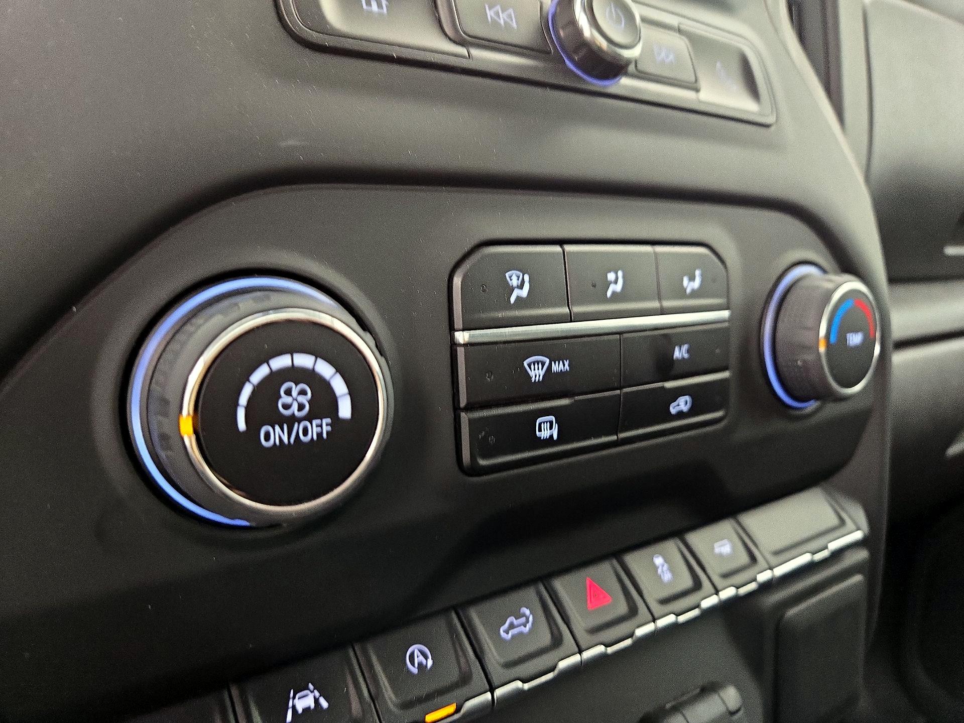 Thumbnail: 2024 Chevrolet Silverado 1500 - 16