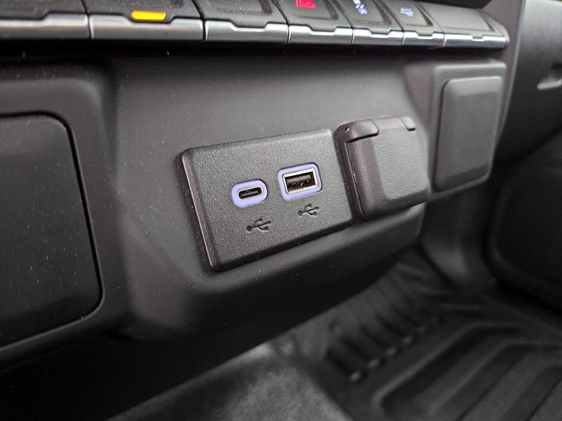 Thumbnail: 2024 Chevrolet Silverado 1500 - 18