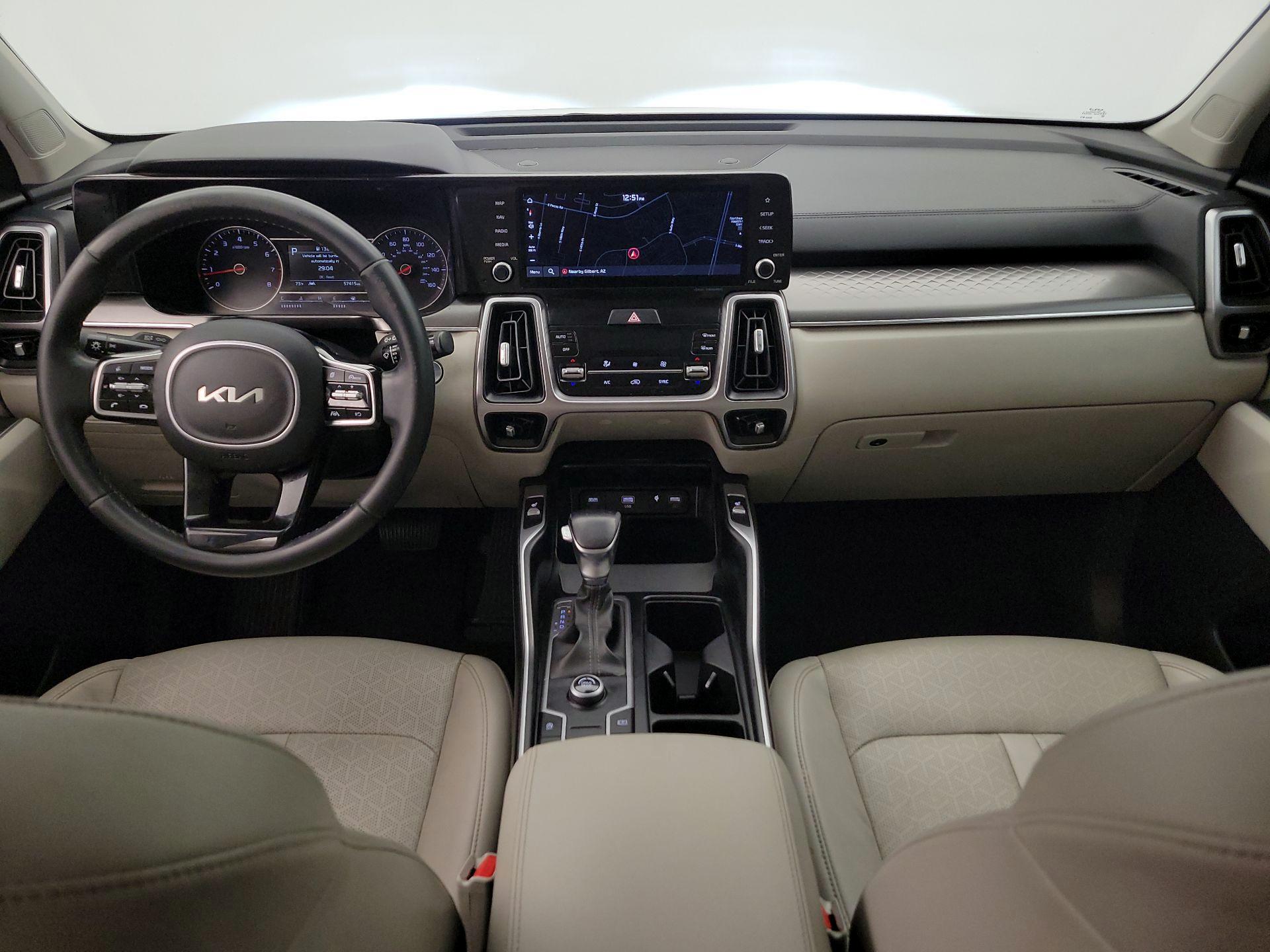 Thumbnail: 2023 Kia Sorento - 9