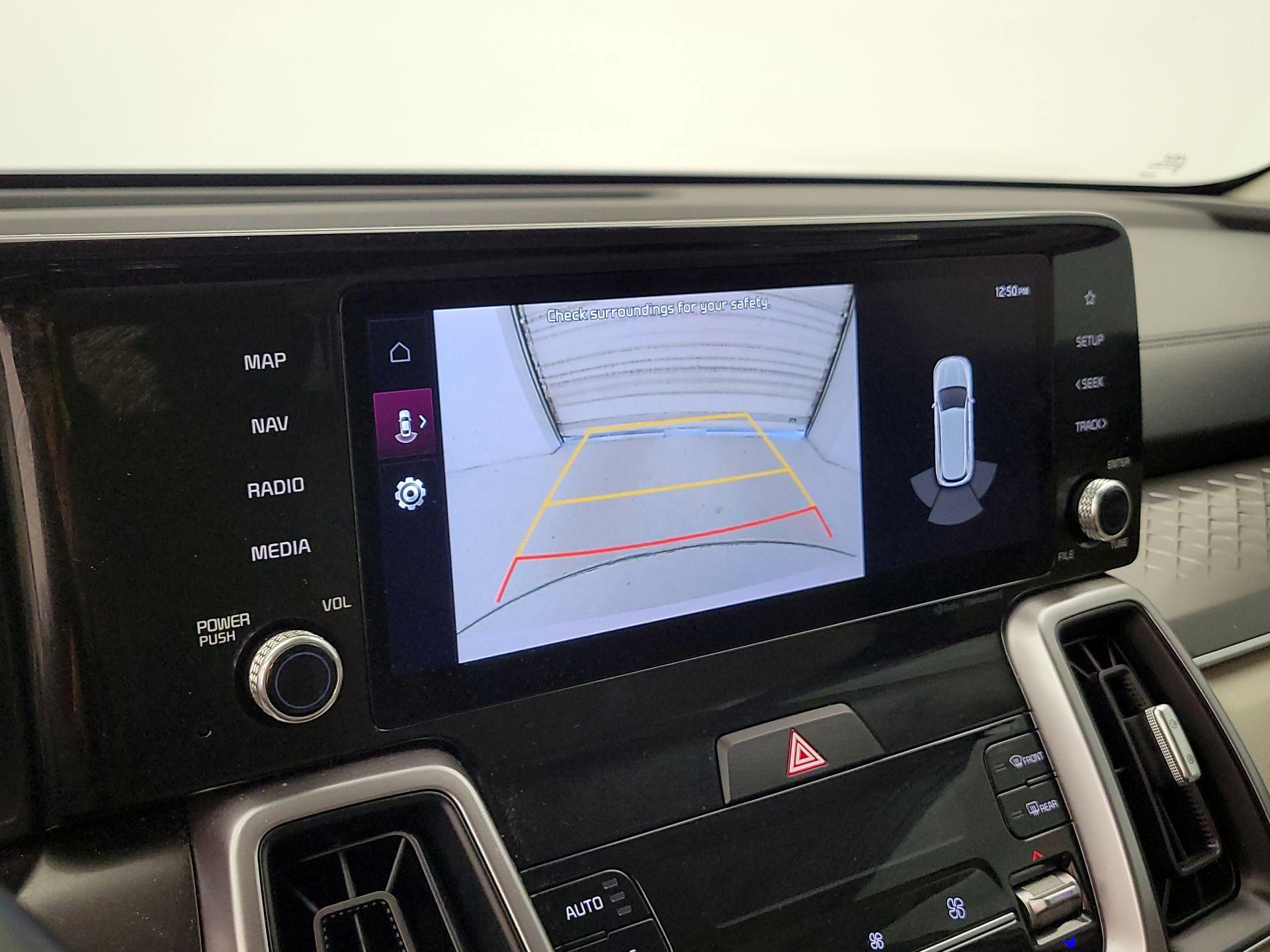 Thumbnail: 2023 Kia Sorento - 15