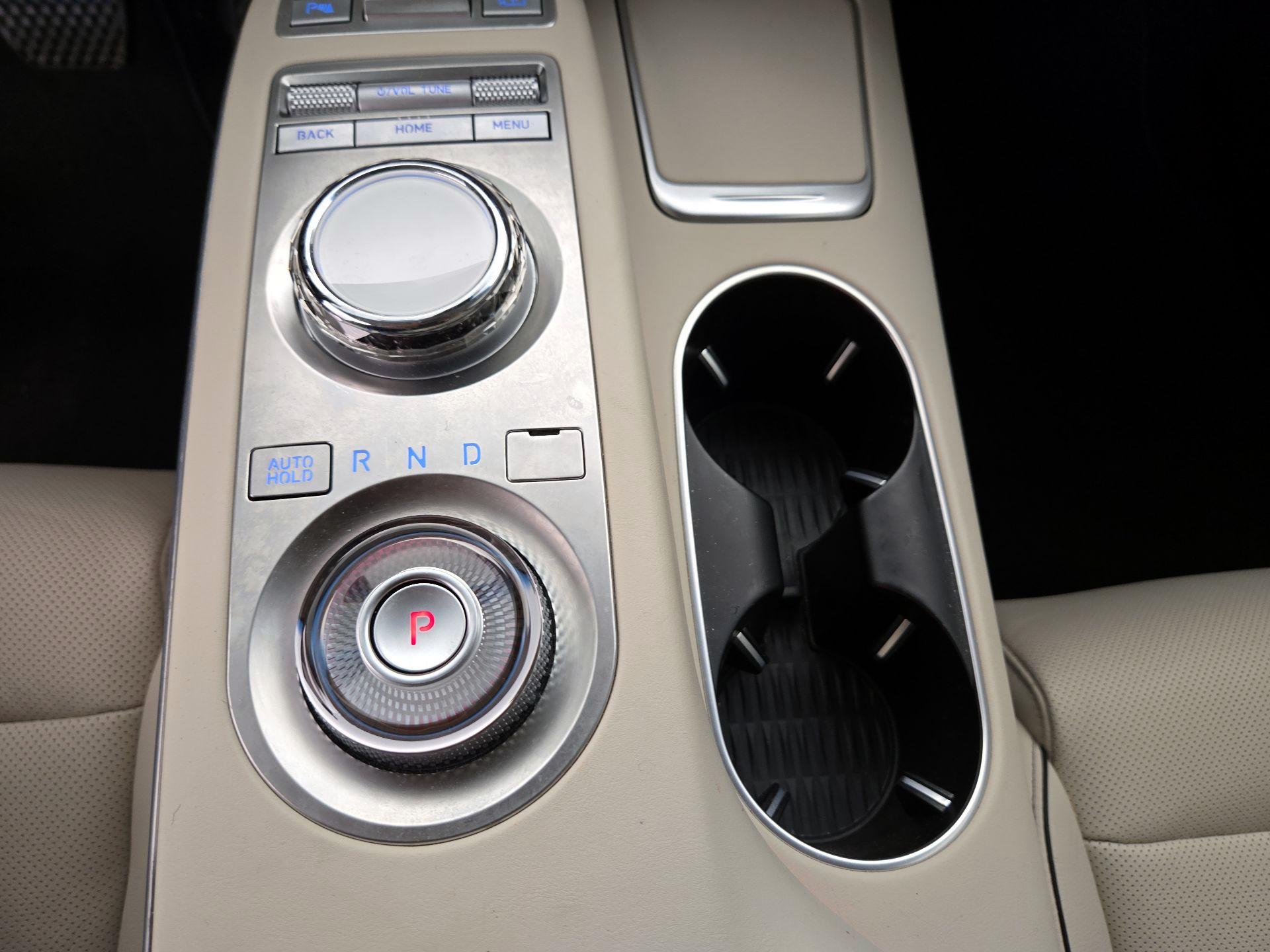 Thumbnail: 2023 Genesis GV70 - 18