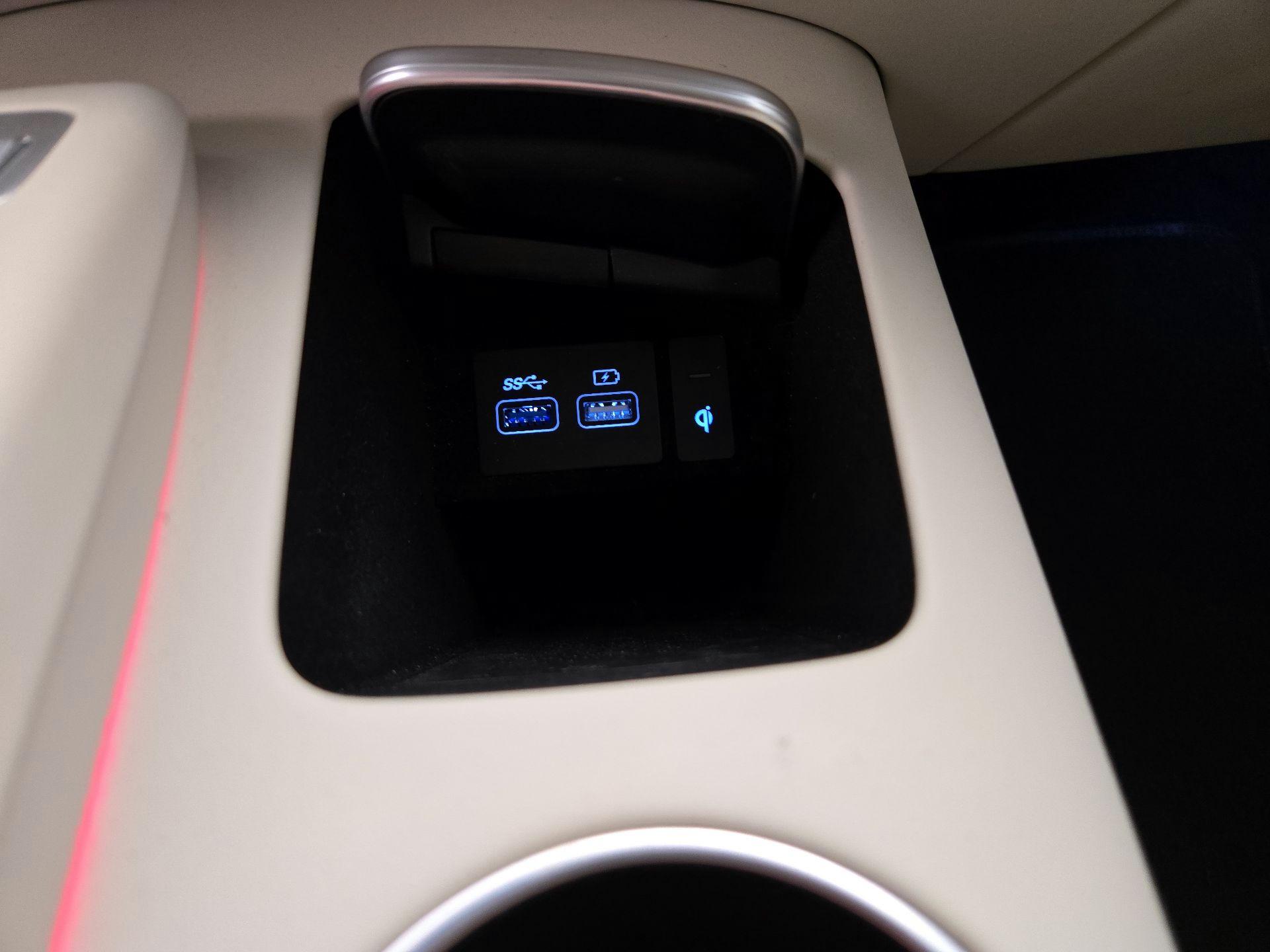 Thumbnail: 2023 Genesis GV70 - 19