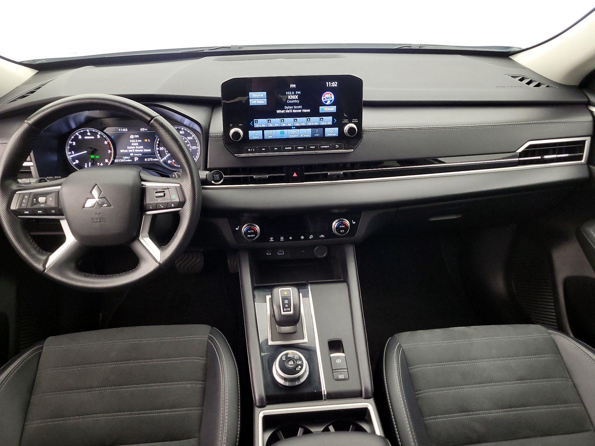 Thumbnail: 2024 Mitsubishi Outlander - 9