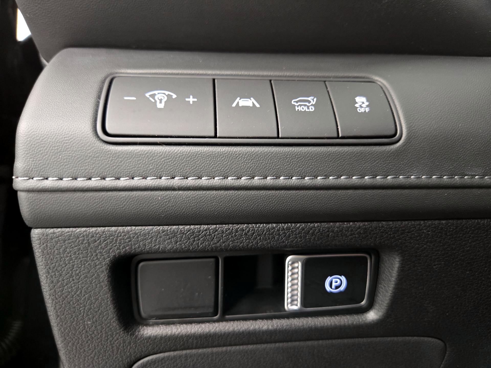 Thumbnail: 2023 Hyundai Santa Fe - 13