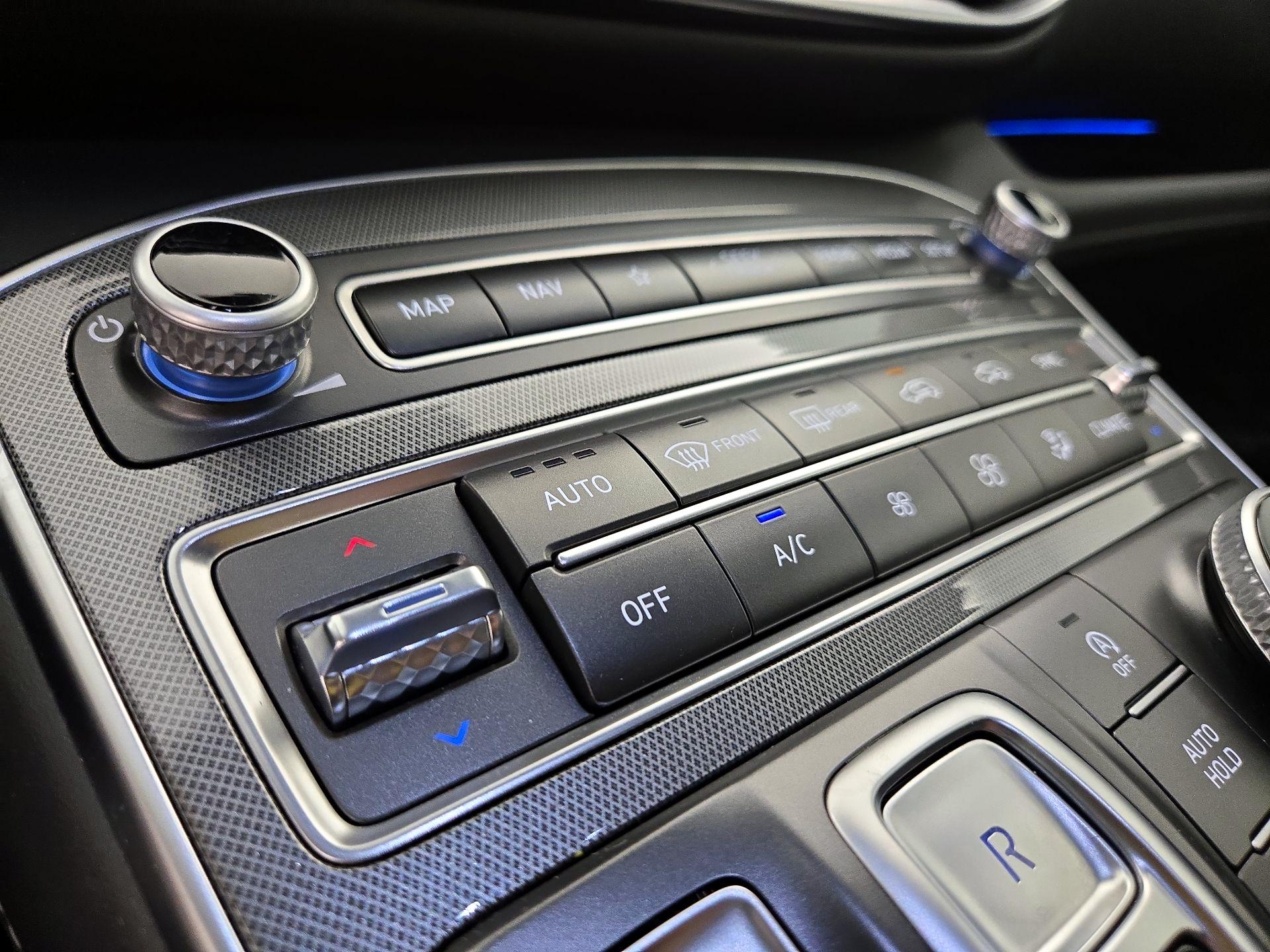 Thumbnail: 2023 Hyundai Santa Fe - 17