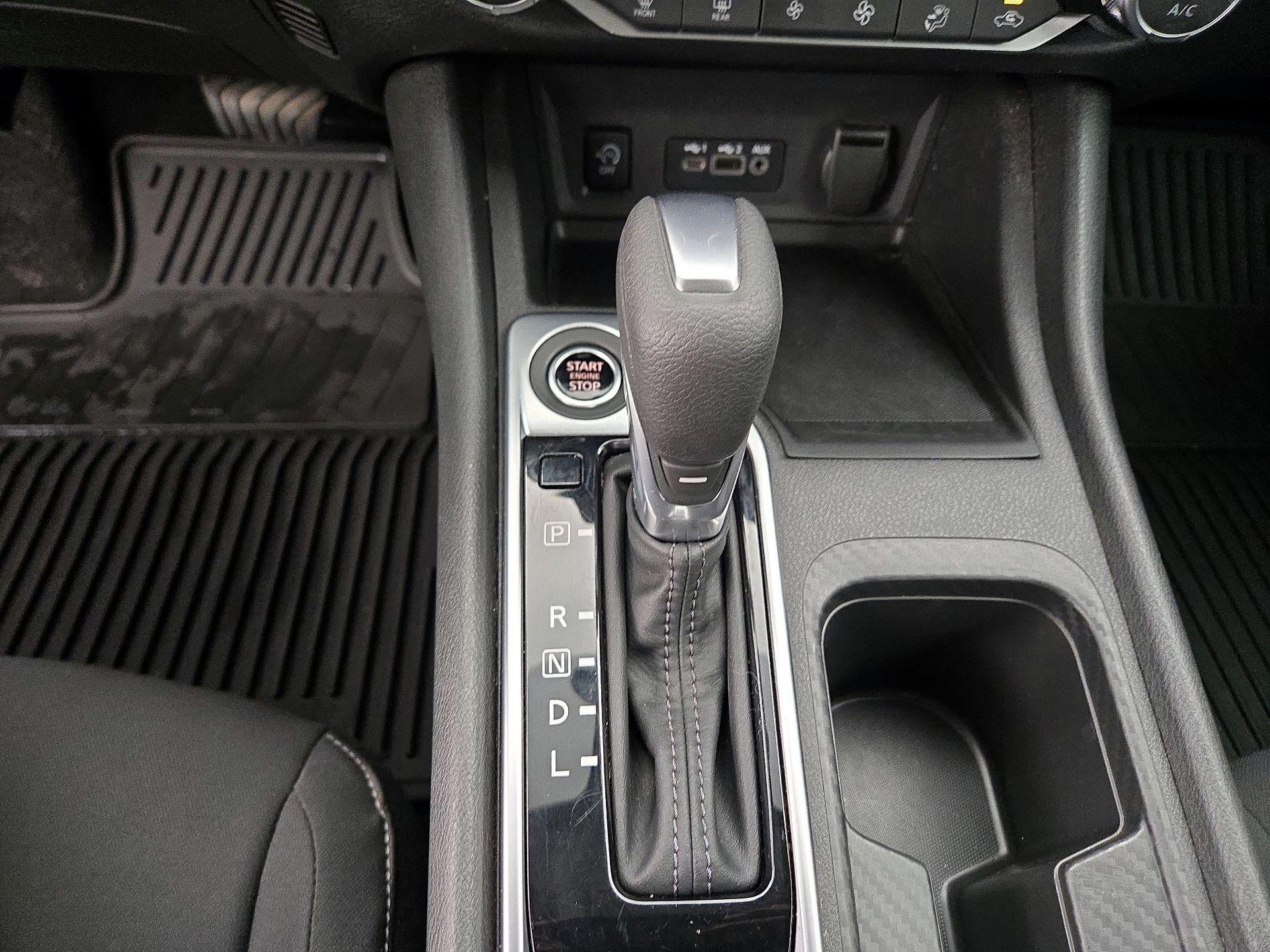 Thumbnail: 2025 Nissan Sentra - 17